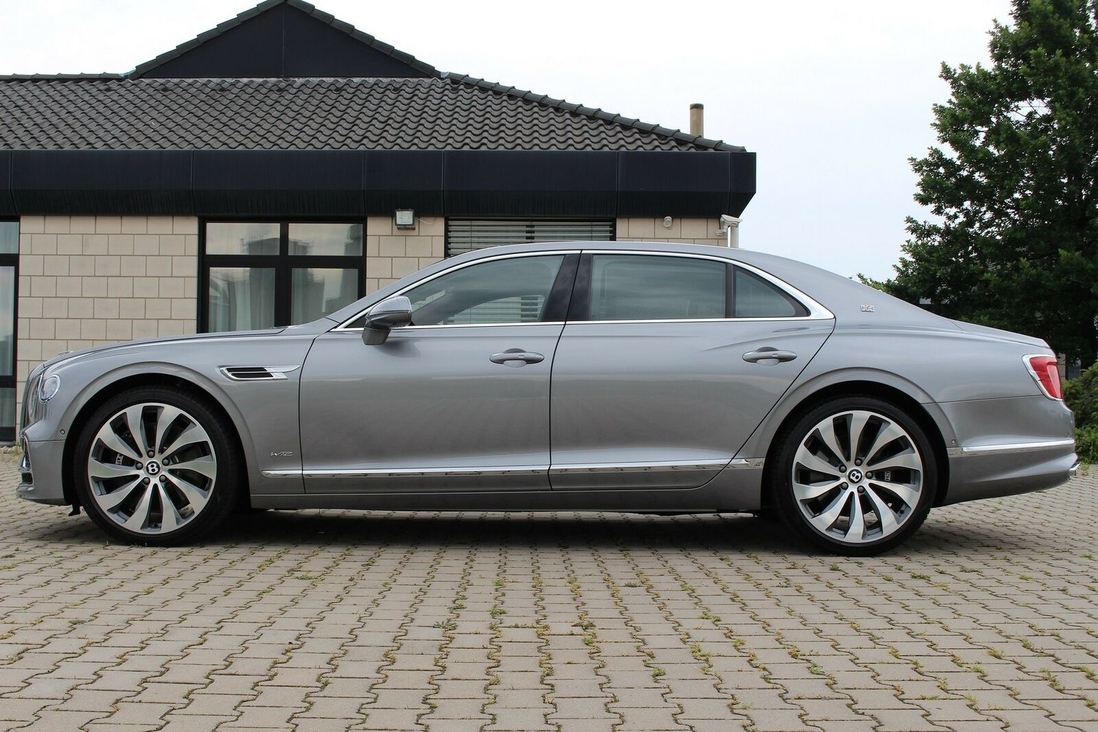 2020 Bentley Flying Spur W12 First Edition, 17/20