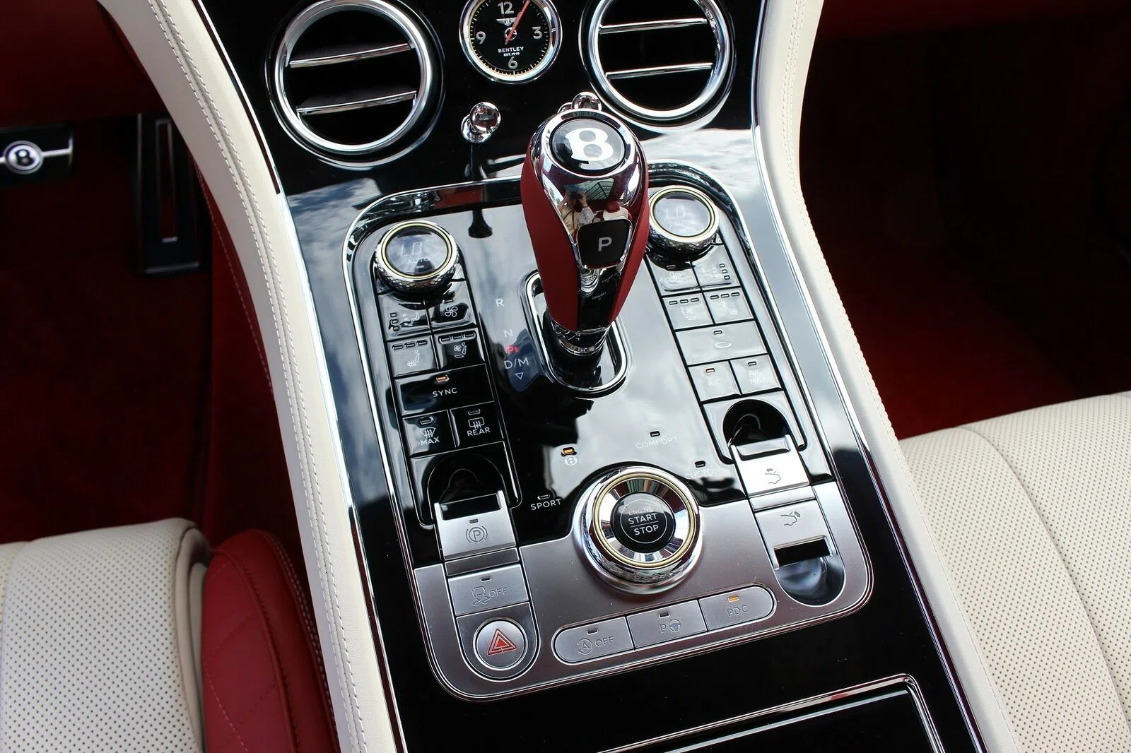 2020 Bentley Continental GT W12 Mulliner interior, center console
