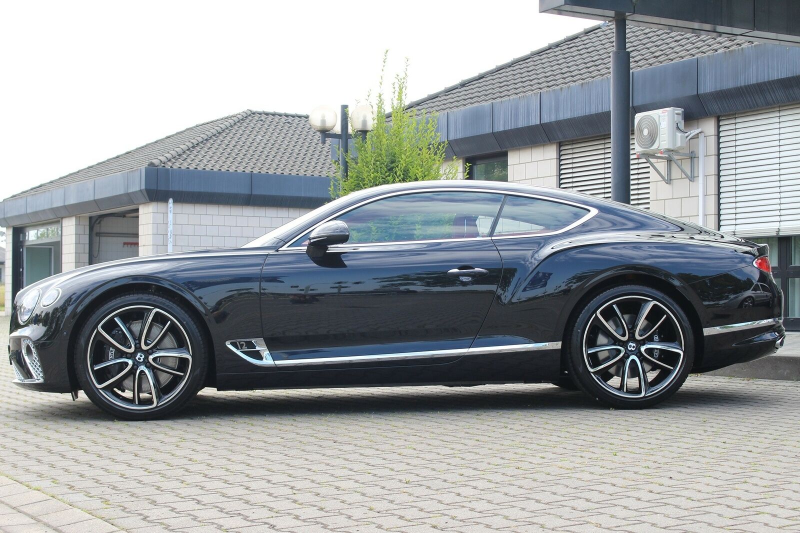 2020 Bentley Continental GT W12 Mulliner, 19/20
