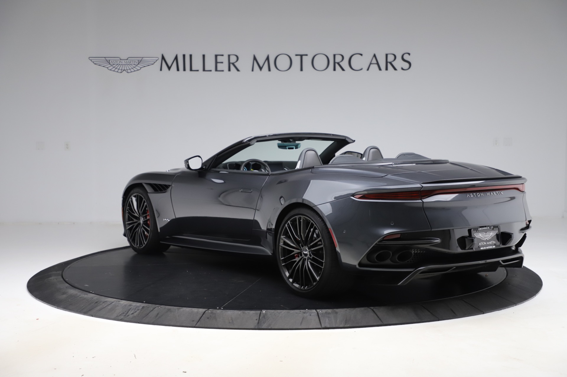 2020 Aston Martin DBS Superleggera Volante, 3/20