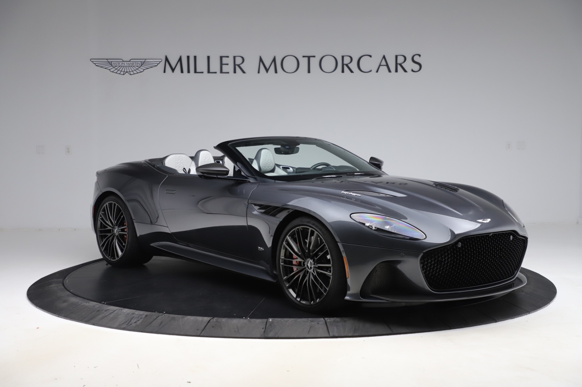 2020 Aston Martin DBS Superleggera Volante, 8/20