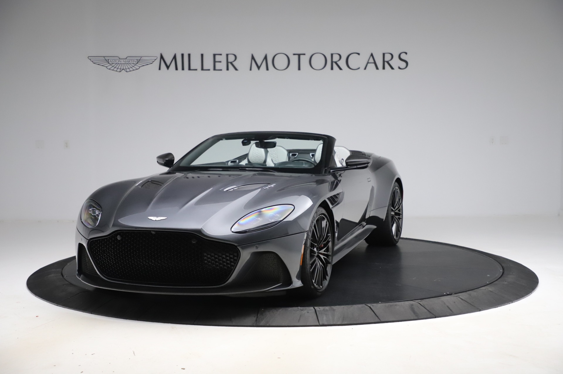 2020 Aston Martin DBS Superleggera Volante, 10/20