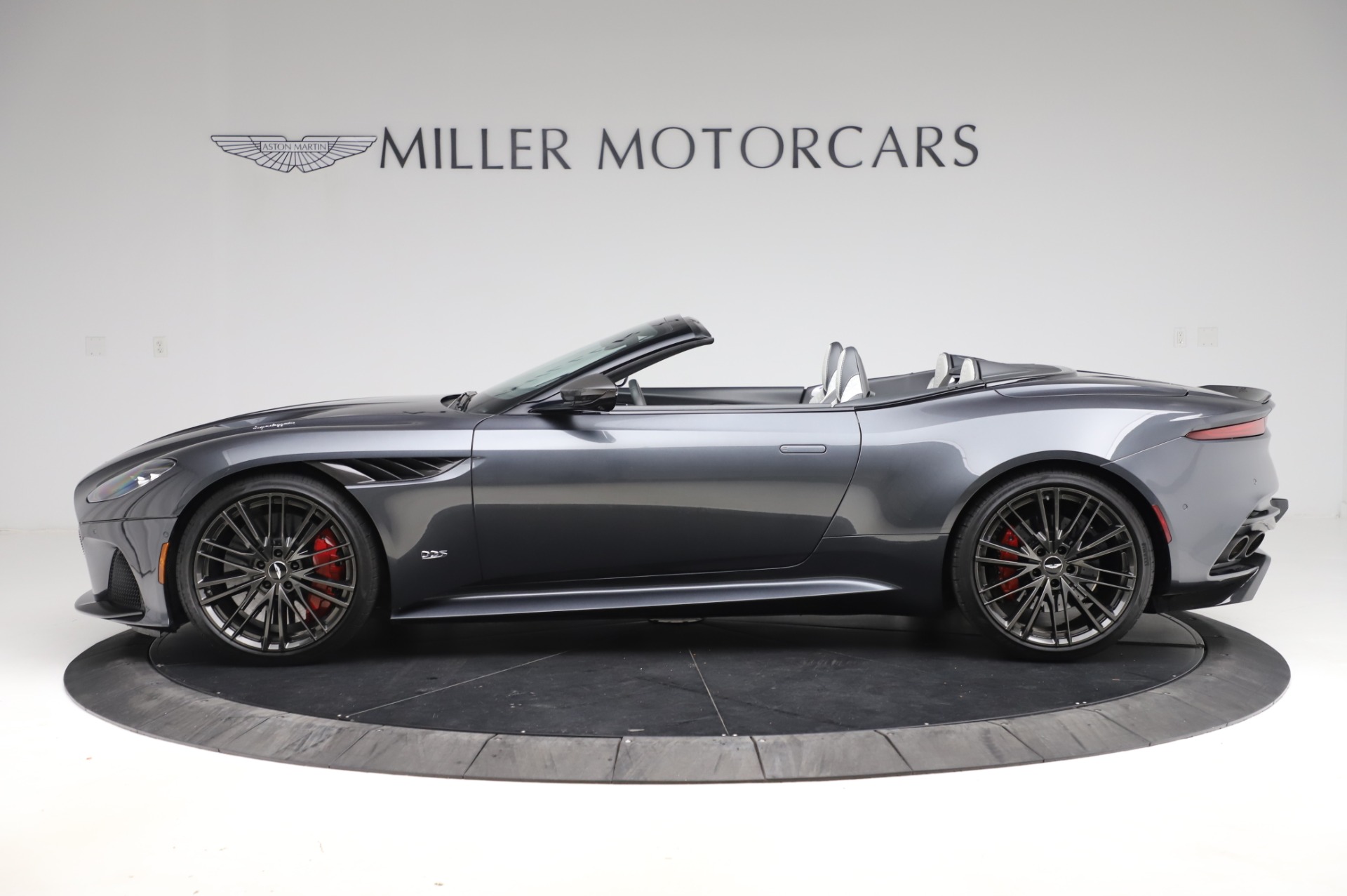 2020 Aston Martin DBS Superleggera Volante, 11/20