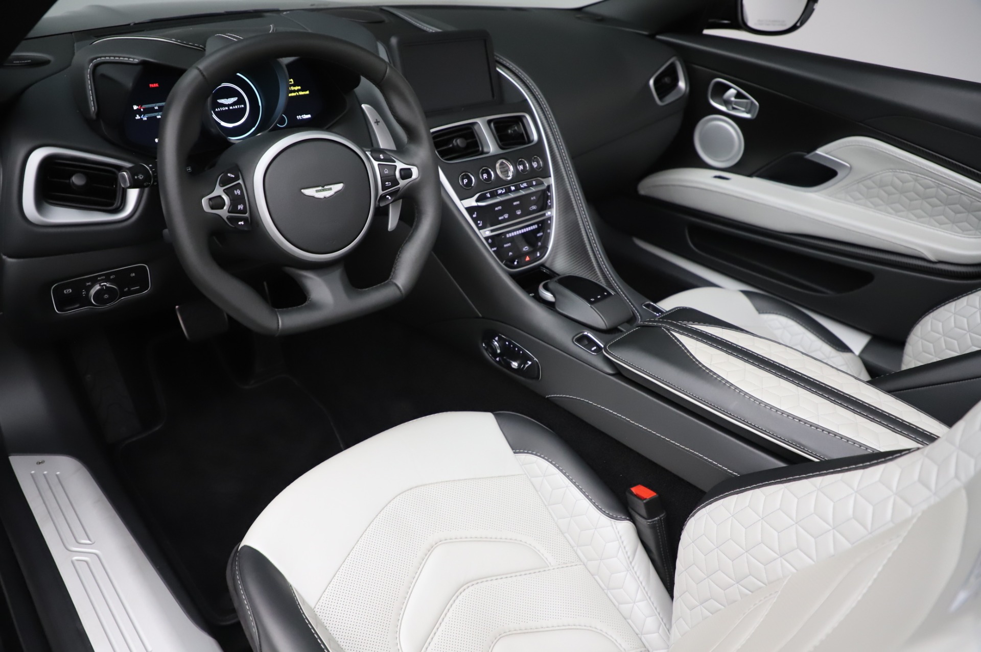 2020 Aston Martin DBS Superleggera Volante, 12/20