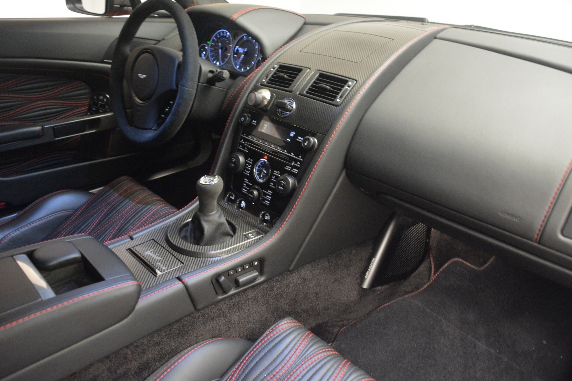 2013 Aston Martin V12 Zagato Coupe, 17/18