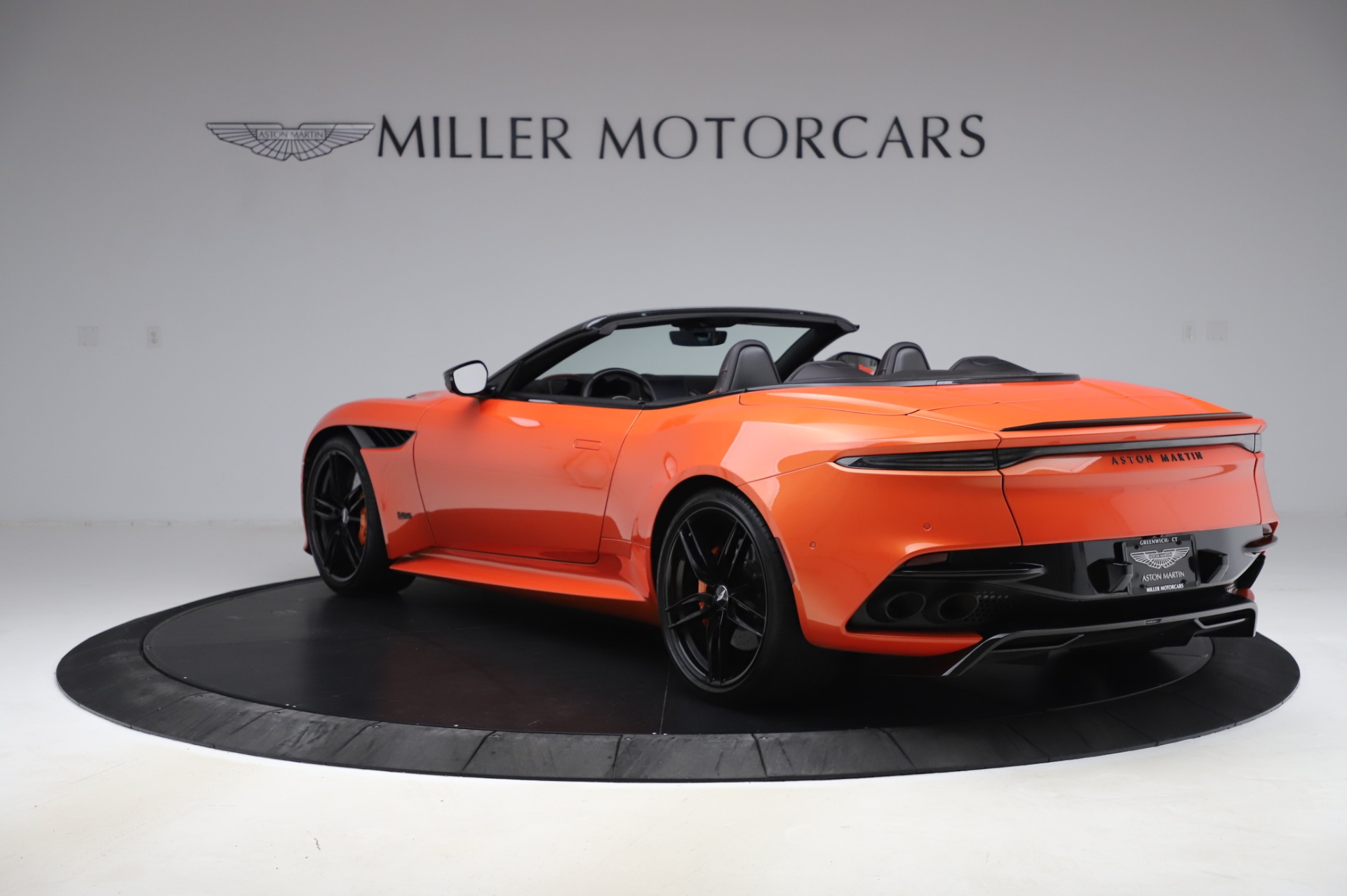 2020 Aston Martin DBS Superleggera Volante, 3/20