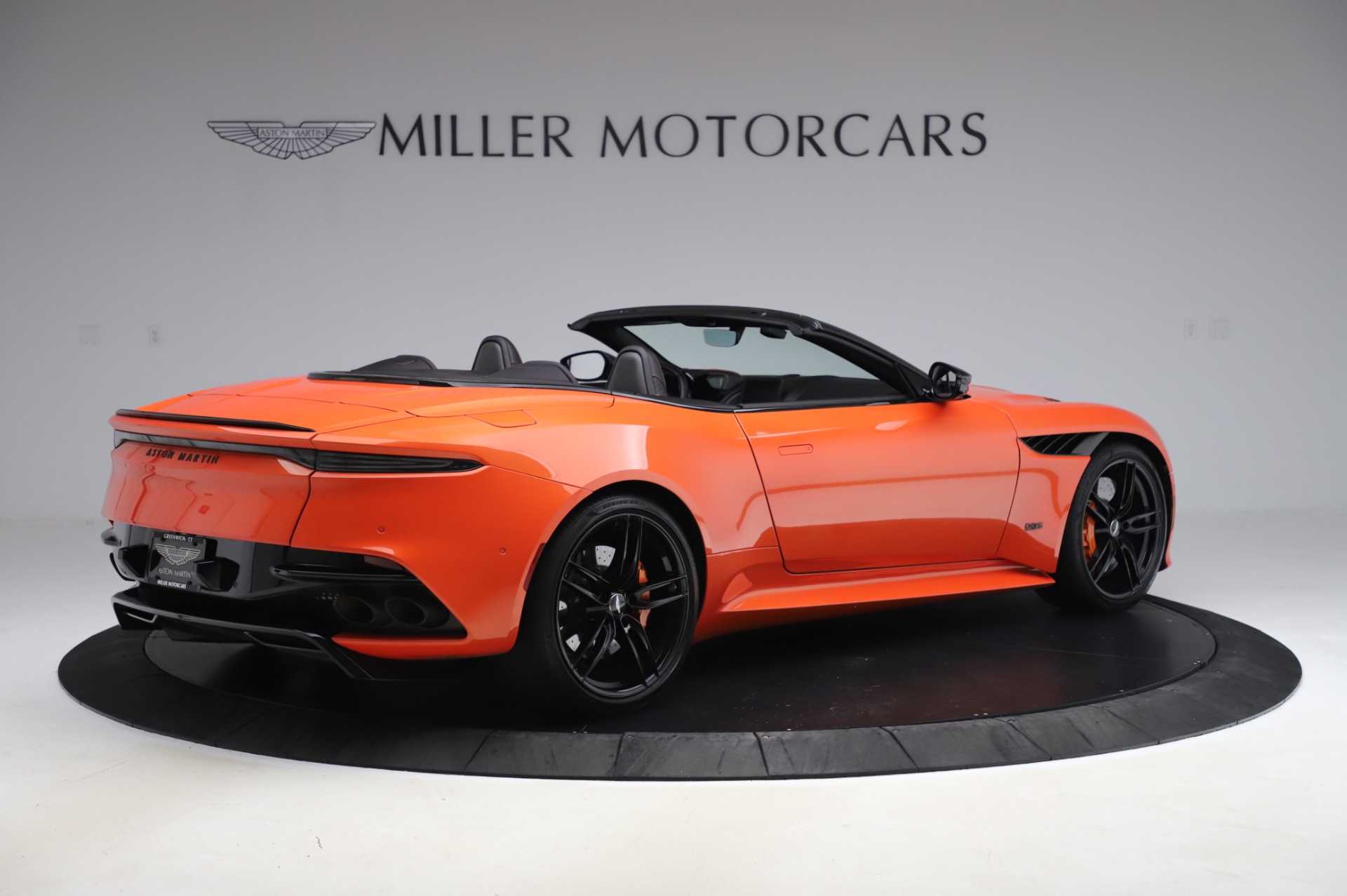 2020 Aston Martin DBS Superleggera Volante, 6/20