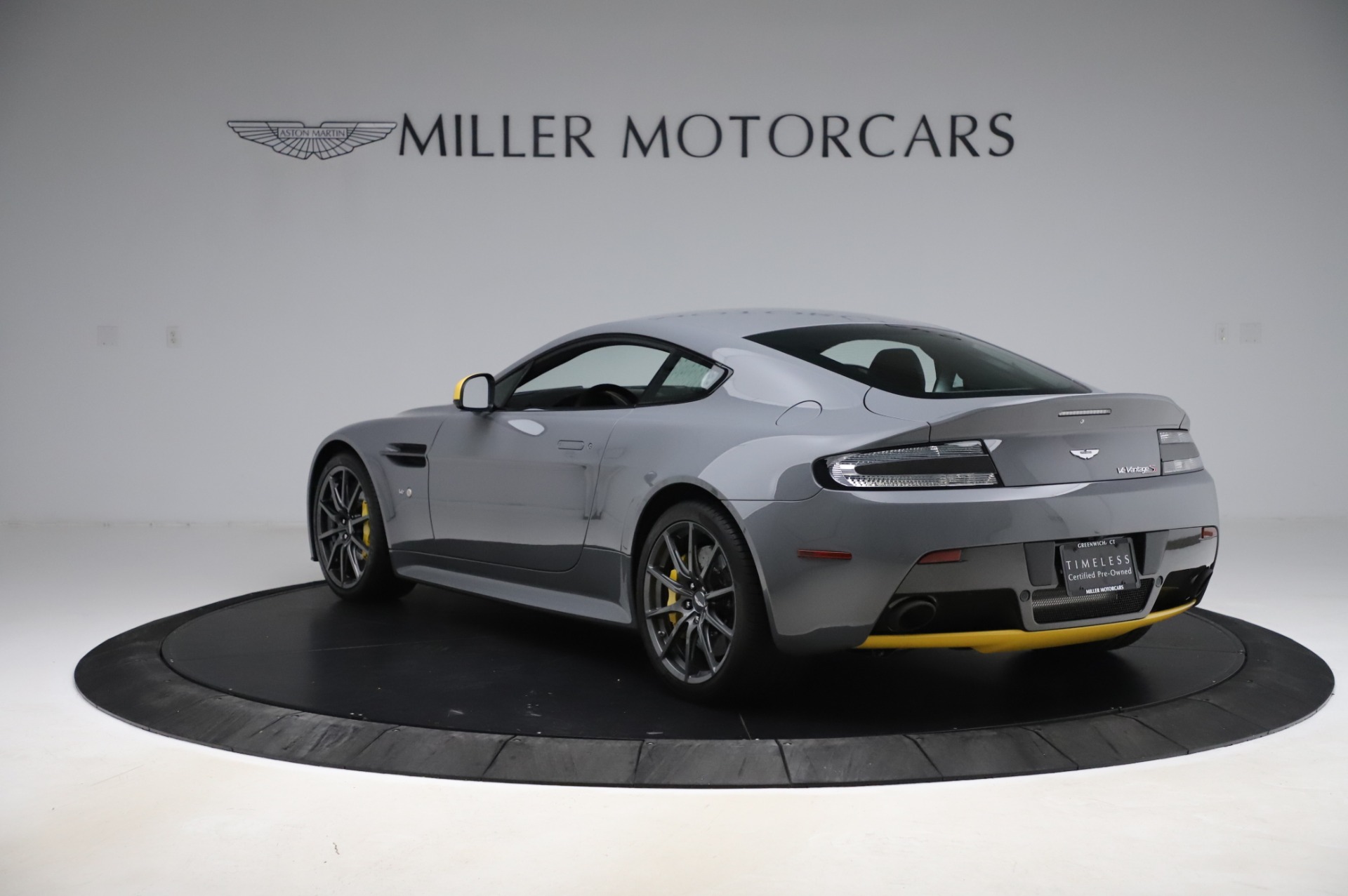 2017 Aston Martin V12 Vantage S, 3/20
