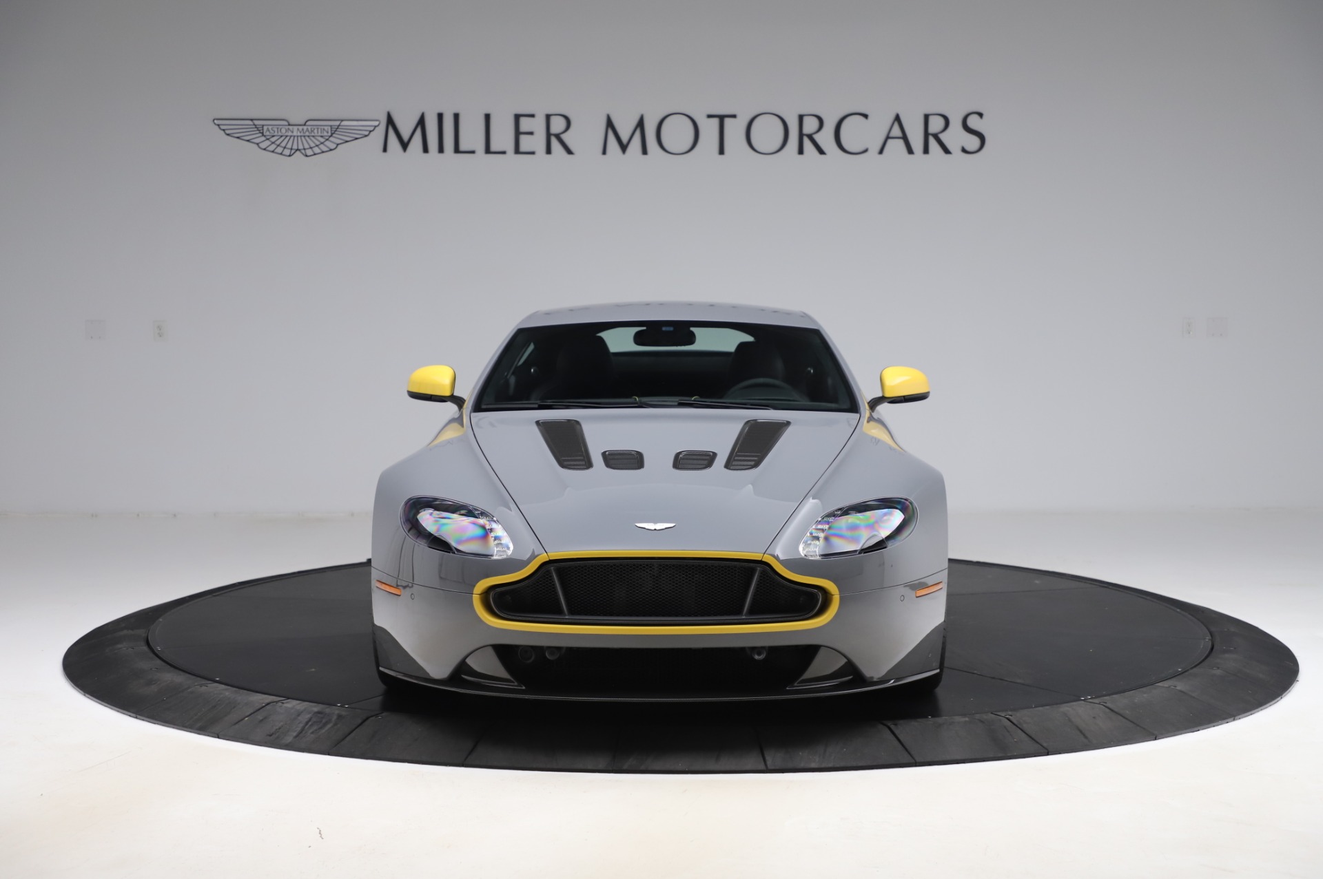 2017 Aston Martin V12 Vantage S, 9/20