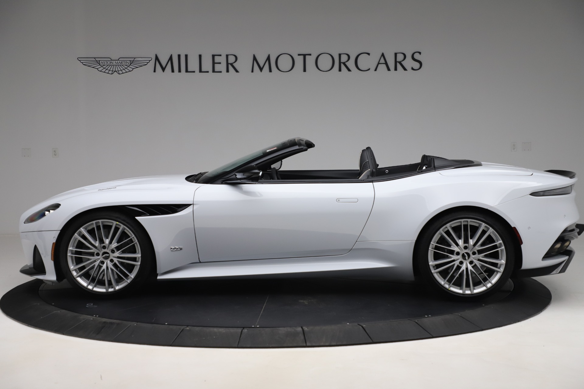 2020 Aston Martin DBS Superleggera Volante Convertible, 9/20