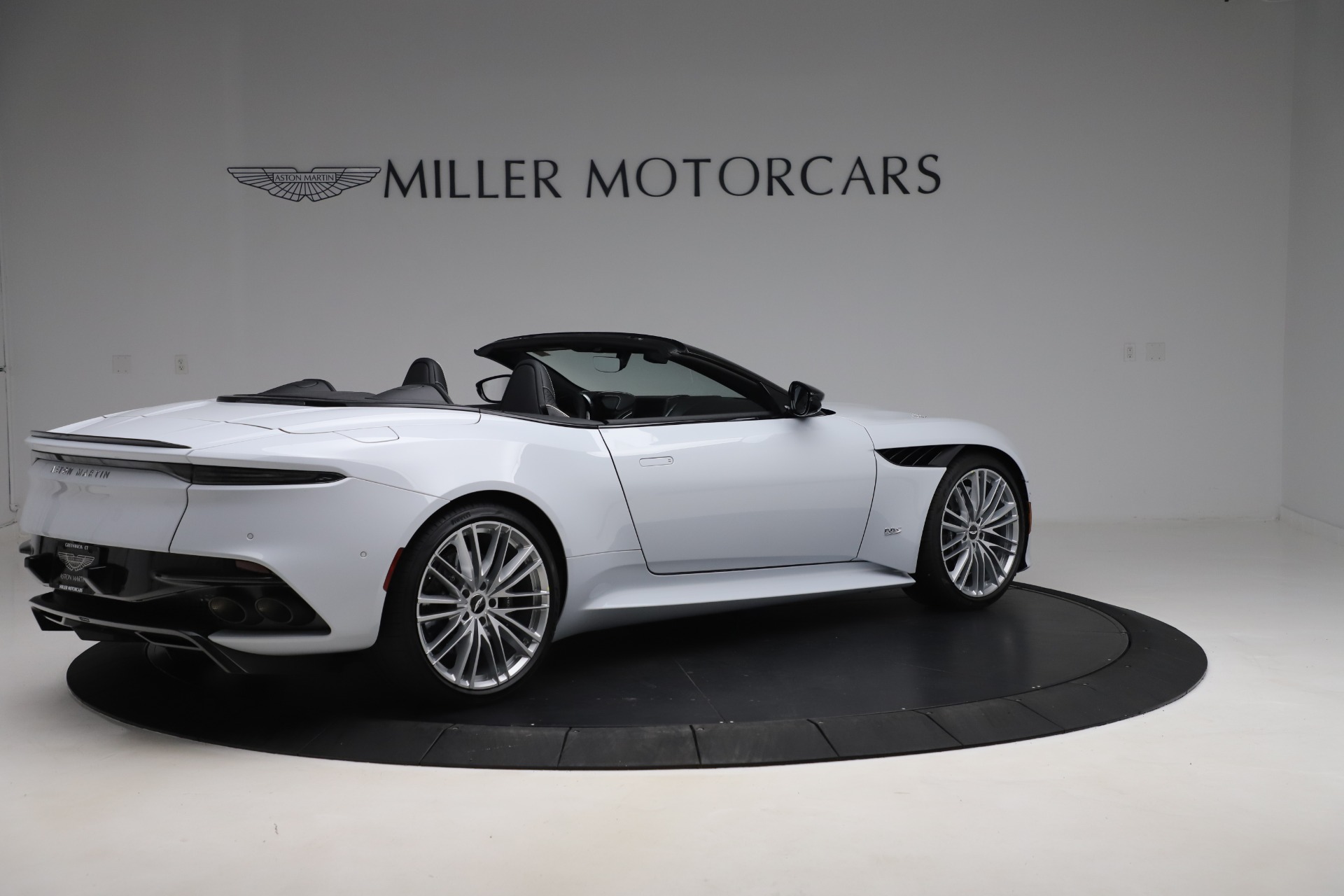 2020 Aston Martin DBS Superleggera Volante Convertible, 7/20
