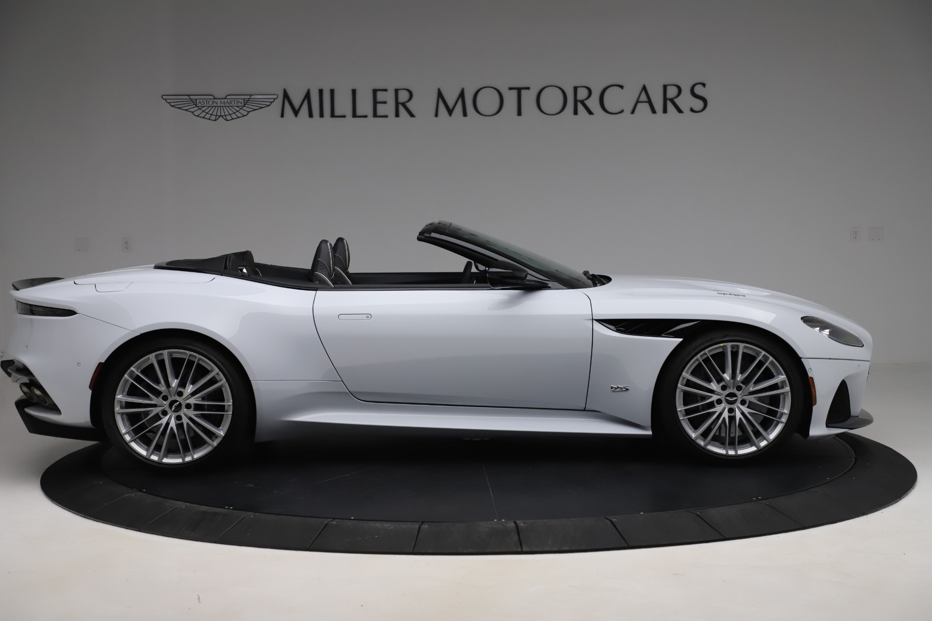 2020 Aston Martin DBS Superleggera Volante Convertible