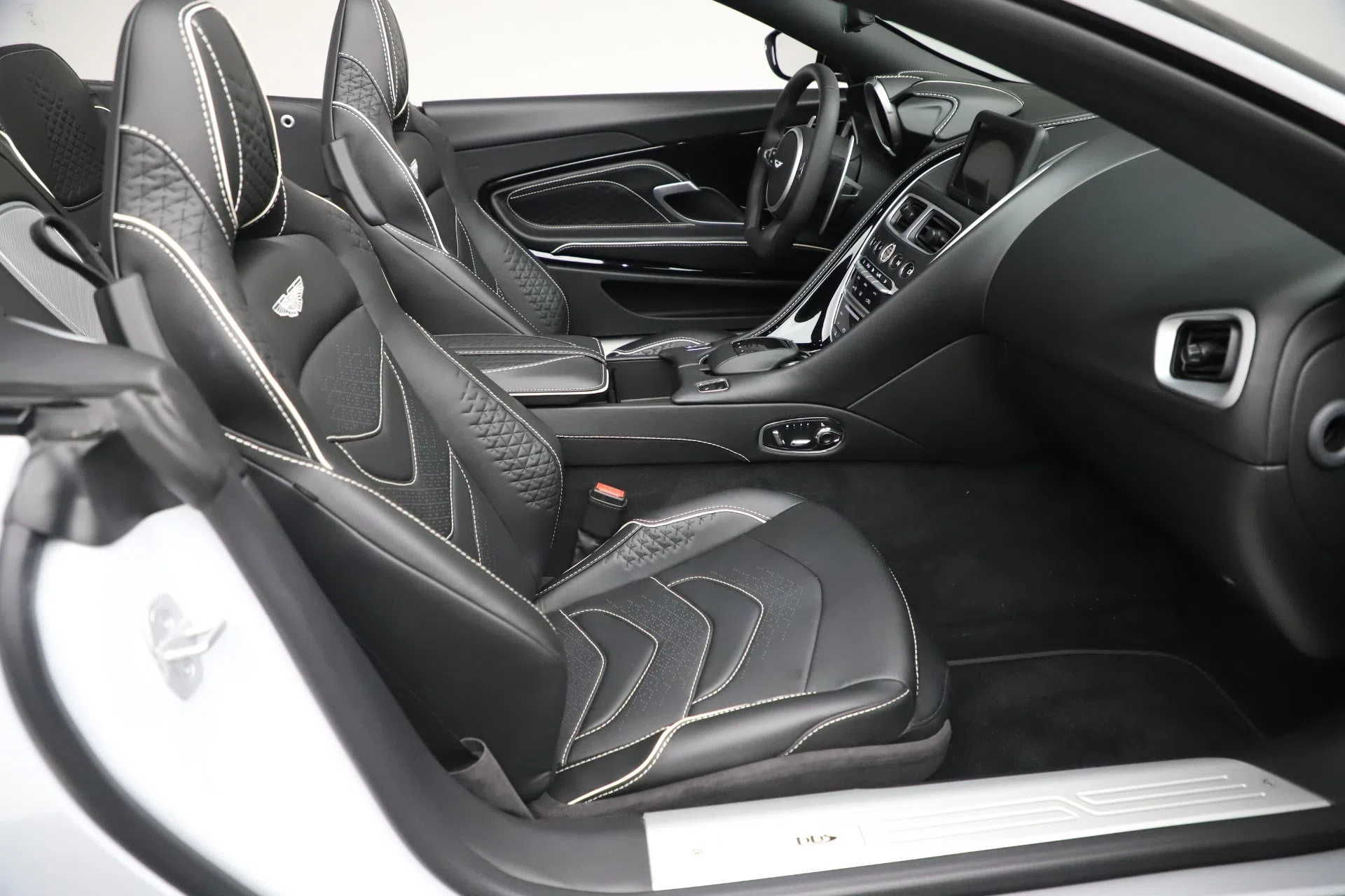 2020 Aston Martin DBS Superleggera Volante Convertible interior, seats, Obsidian Black