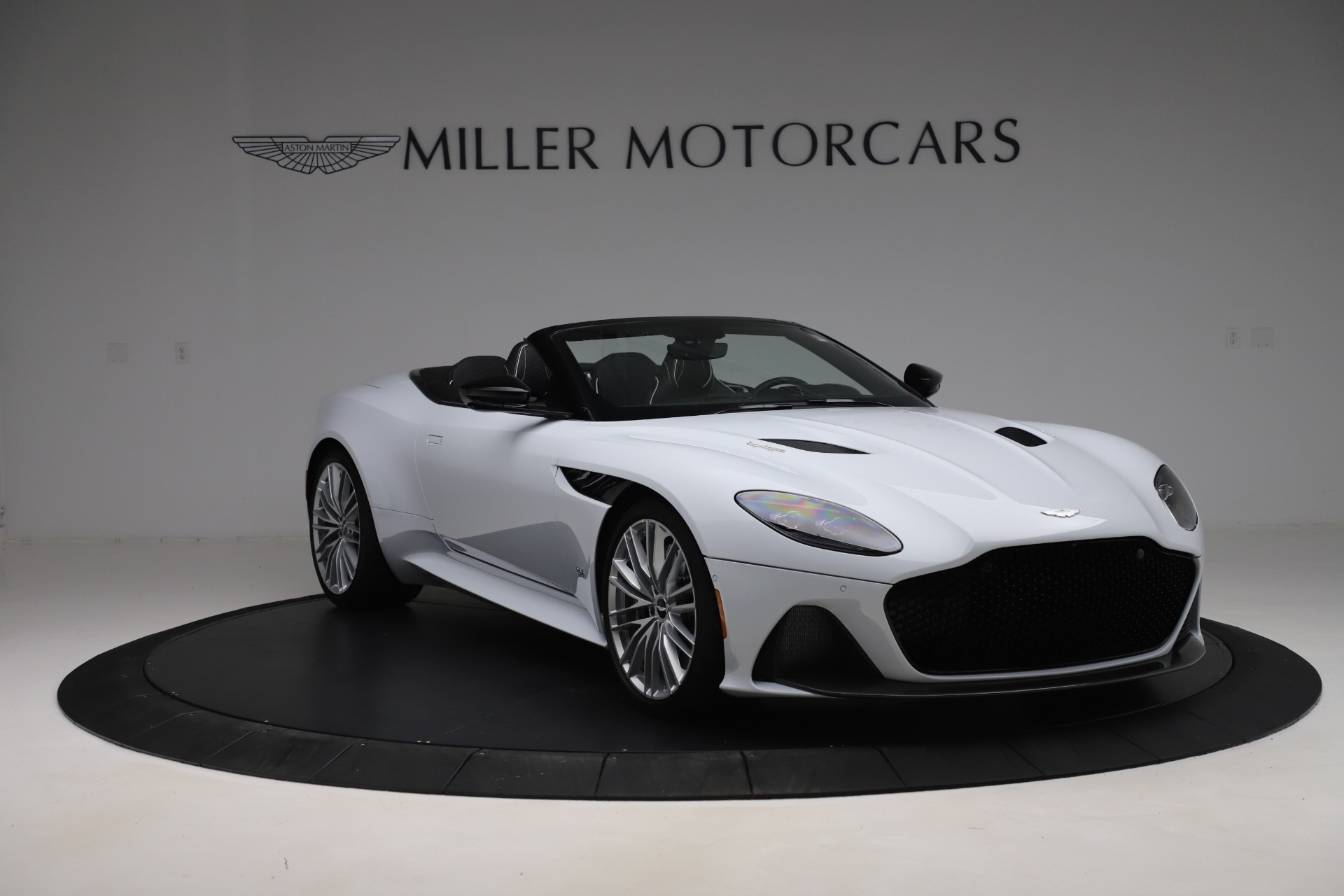 2020 Aston Martin DBS Superleggera Volante Convertible, 20/20