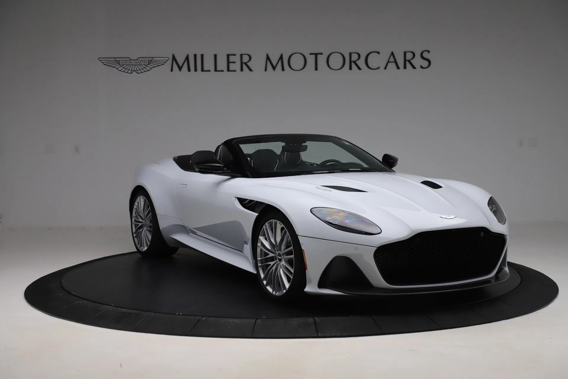 2020 Aston Martin DBS Superleggera Volante Convertible for sale, exterior, WHITESTONE