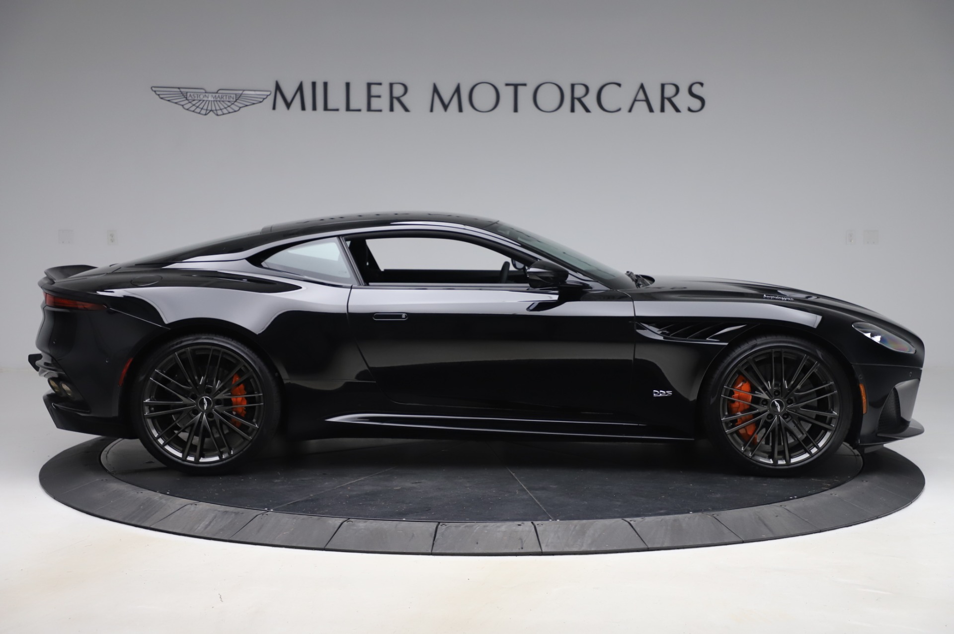 2020 Aston Martin DBS Superleggera Coupe