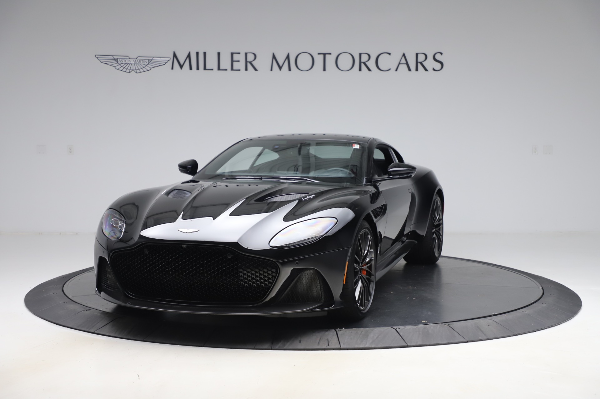 2020 Aston Martin DBS Superleggera Coupe, 3/19