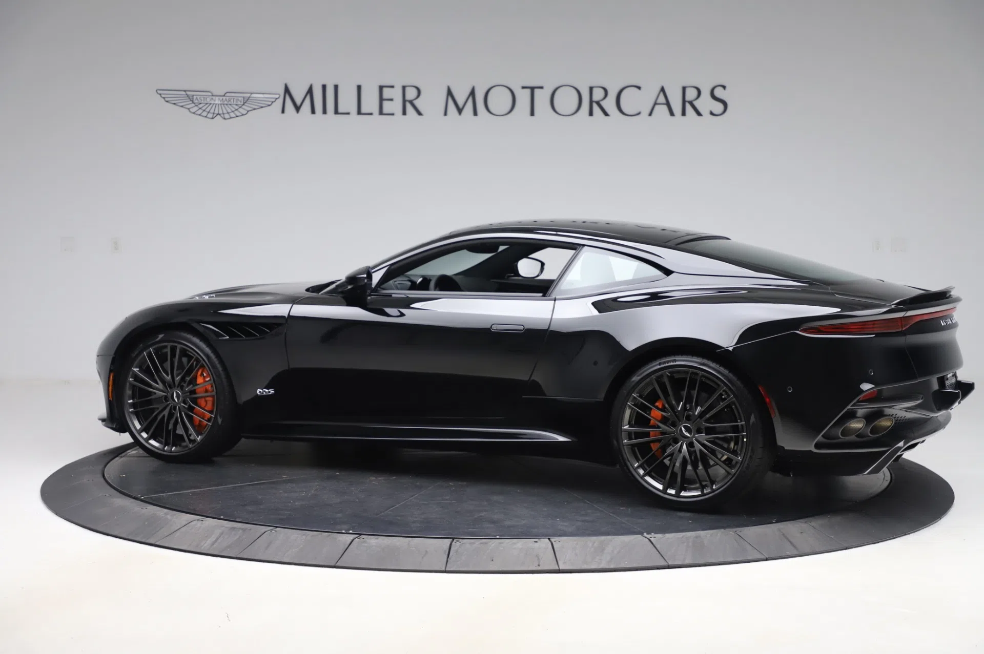 2020 Aston Martin DBS Superleggera Coupe for sale, exterior, Obsidian Black
