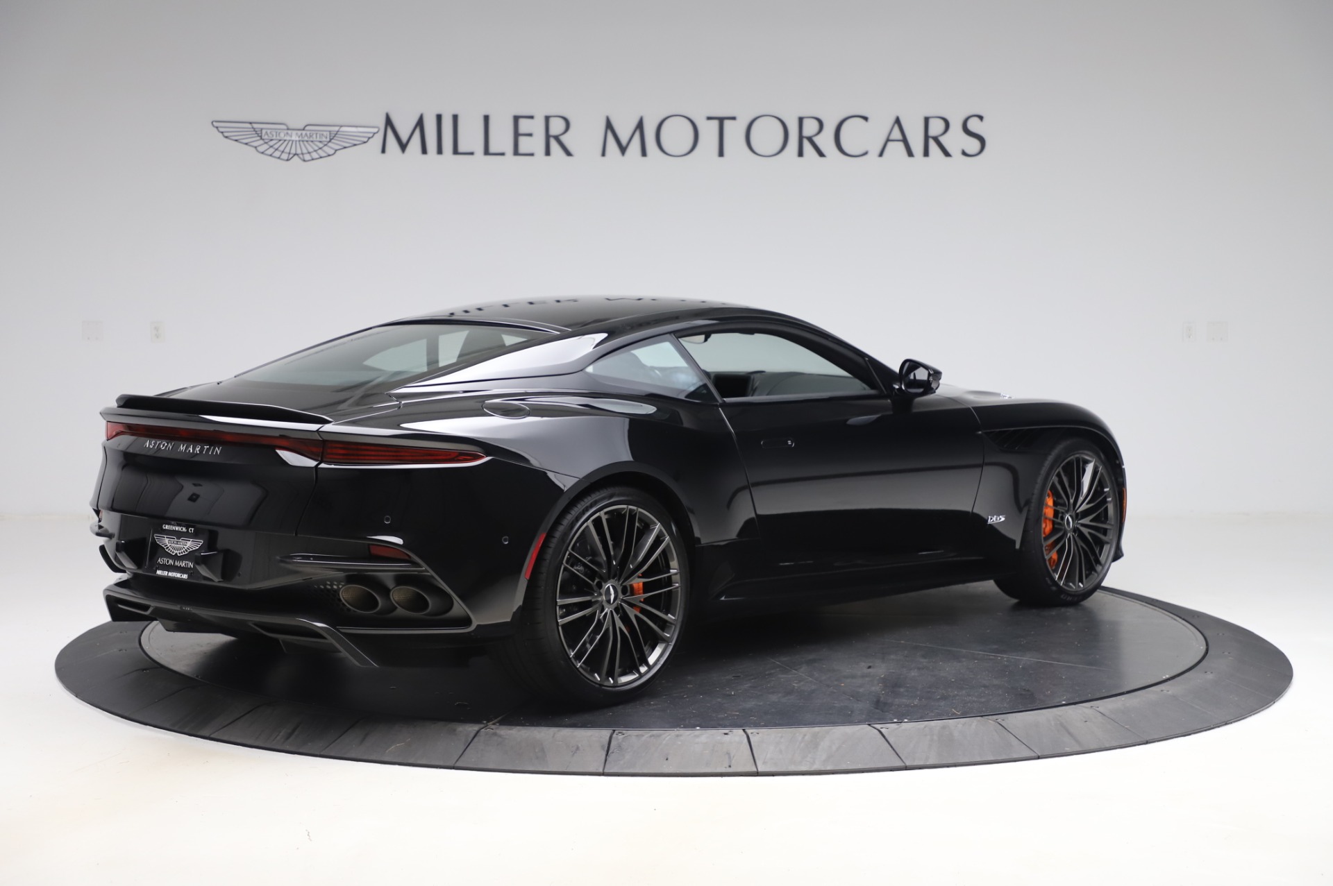 2020 Aston Martin DBS Superleggera Coupe, 9/19