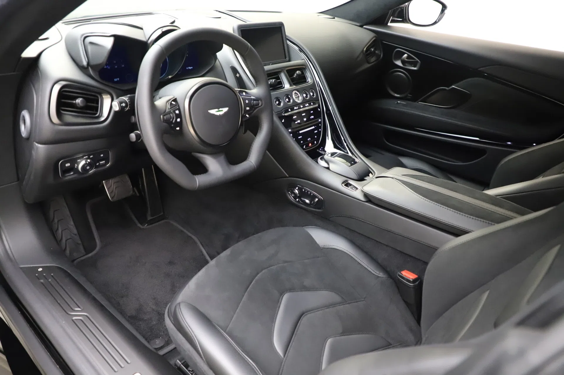 2020 Aston Martin DBS Superleggera Coupe interior, Jet Black