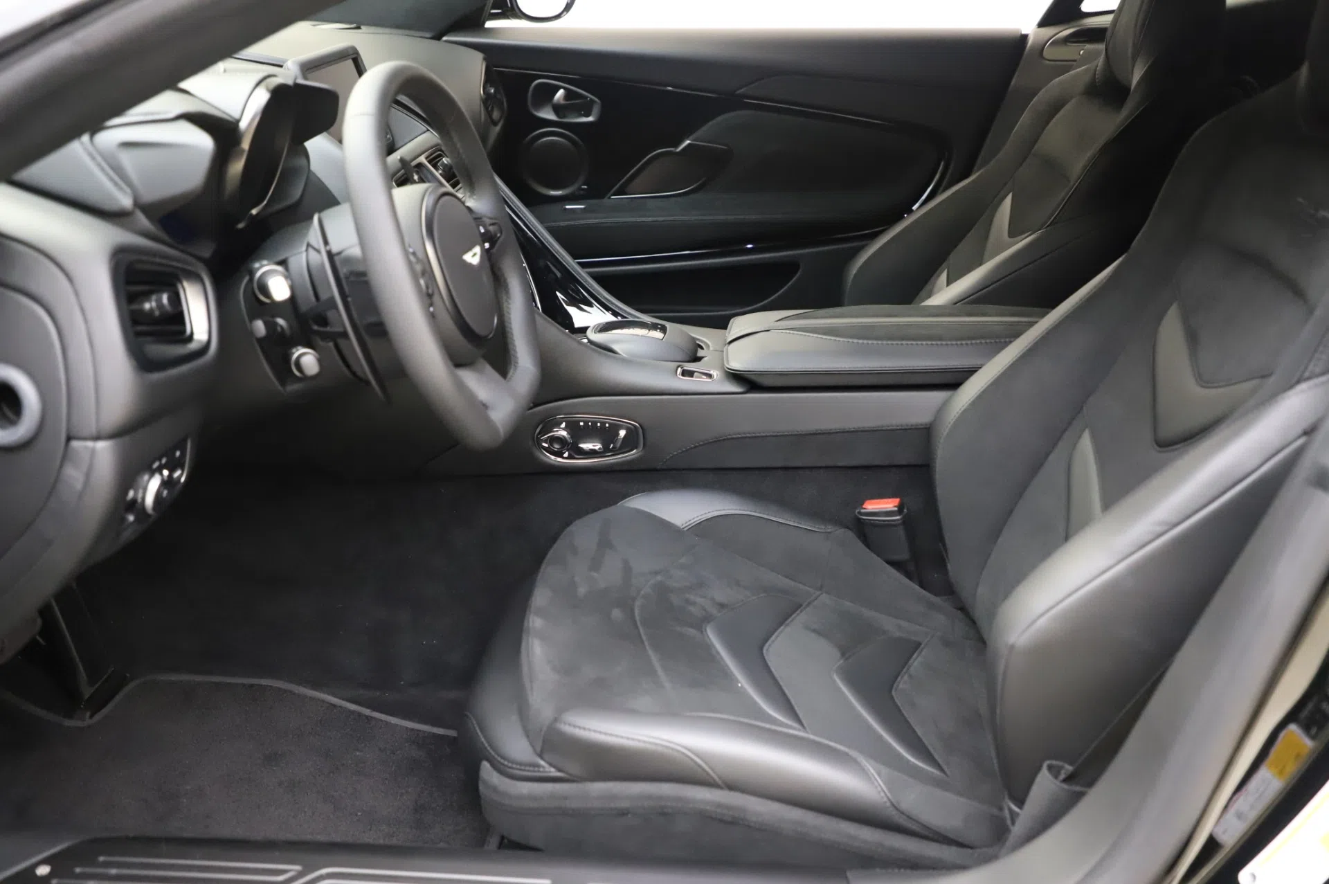 2020 Aston Martin DBS Superleggera Coupe interior, Jet Black