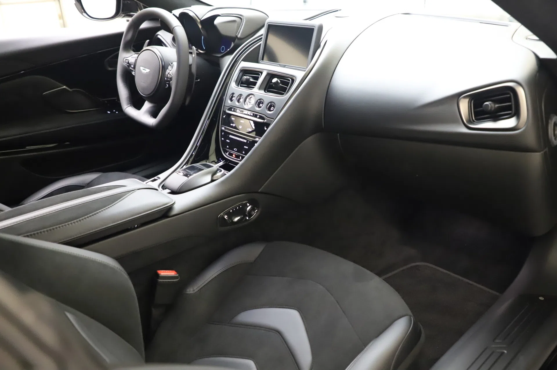 2020 Aston Martin DBS Superleggera Coupe interior, Jet Black