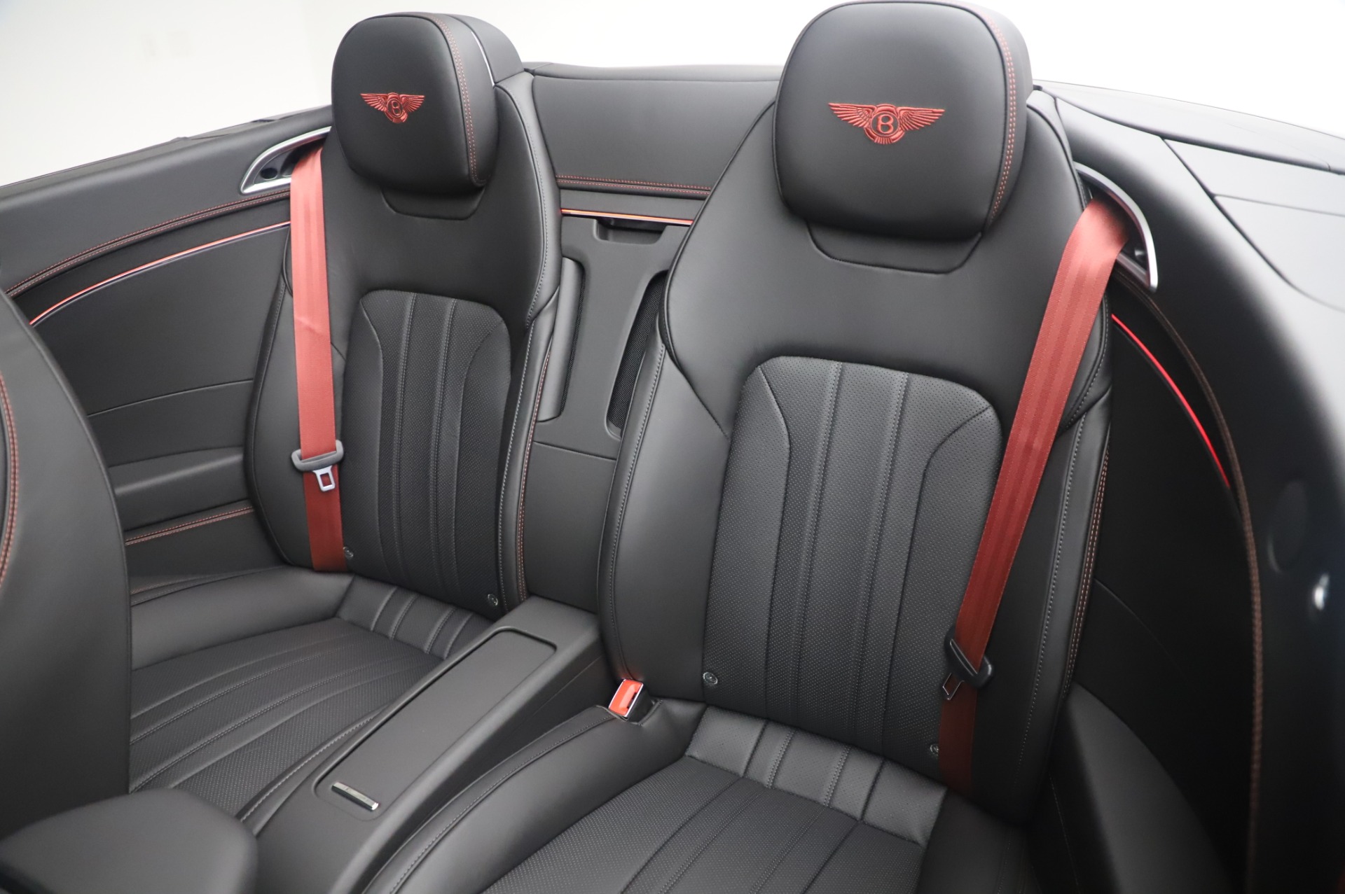 2020 Bentley Continental GTC V8, 18/20