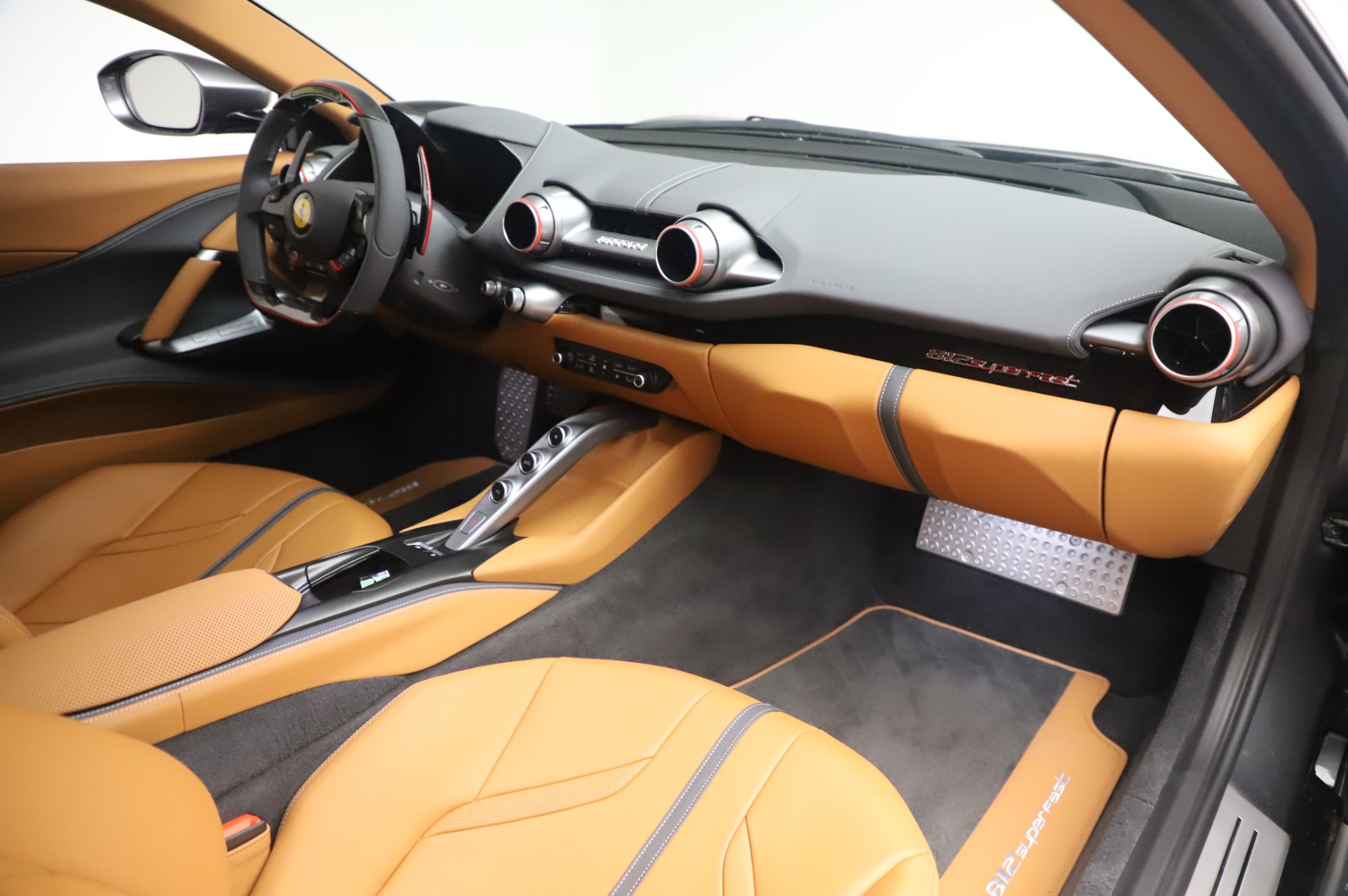 2020 Ferrari 812 Superfast, 15/18