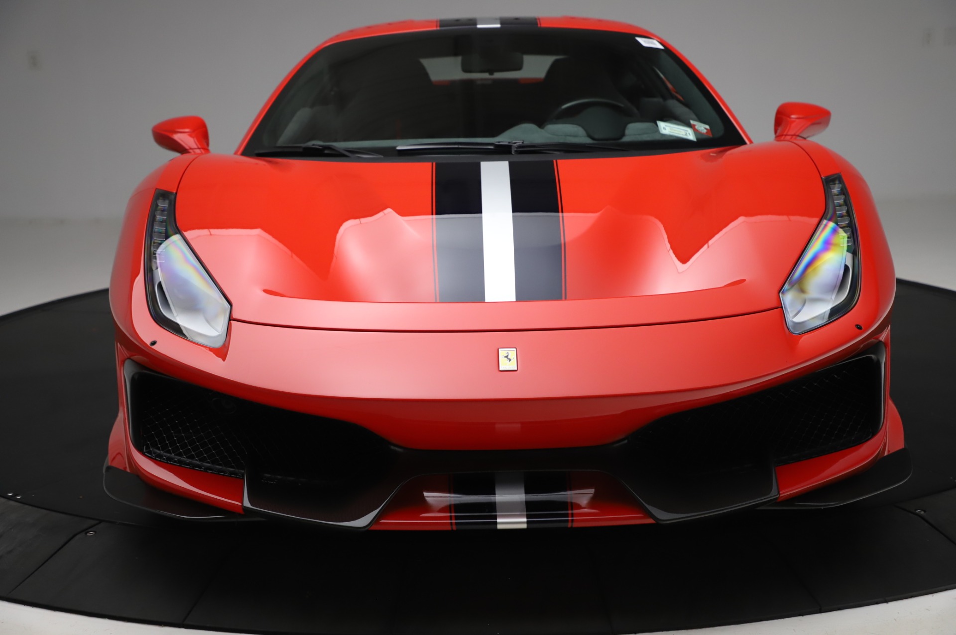 2020 Ferrari 488 Pista, 19/20