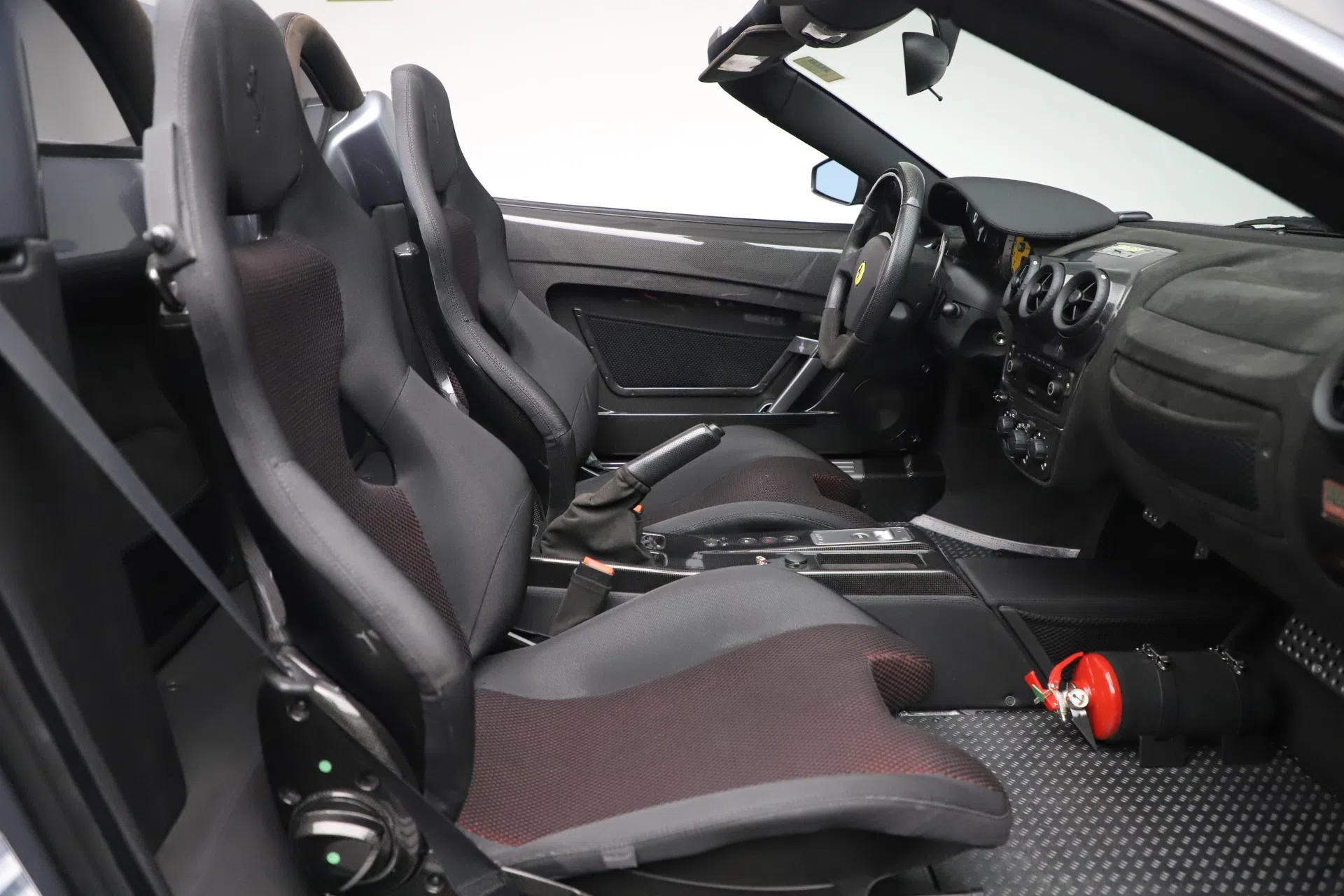2009 Ferrari 430 Scuderia Spider 16M interior, Nero Ade