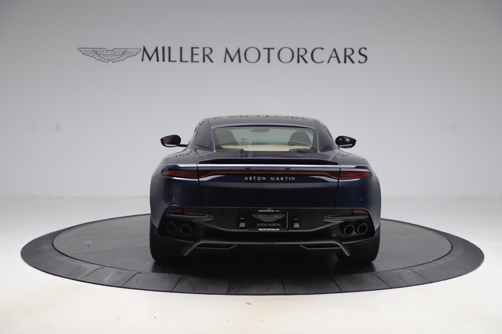 2020 Aston Martin DBS Superleggera Coupe, 7/20