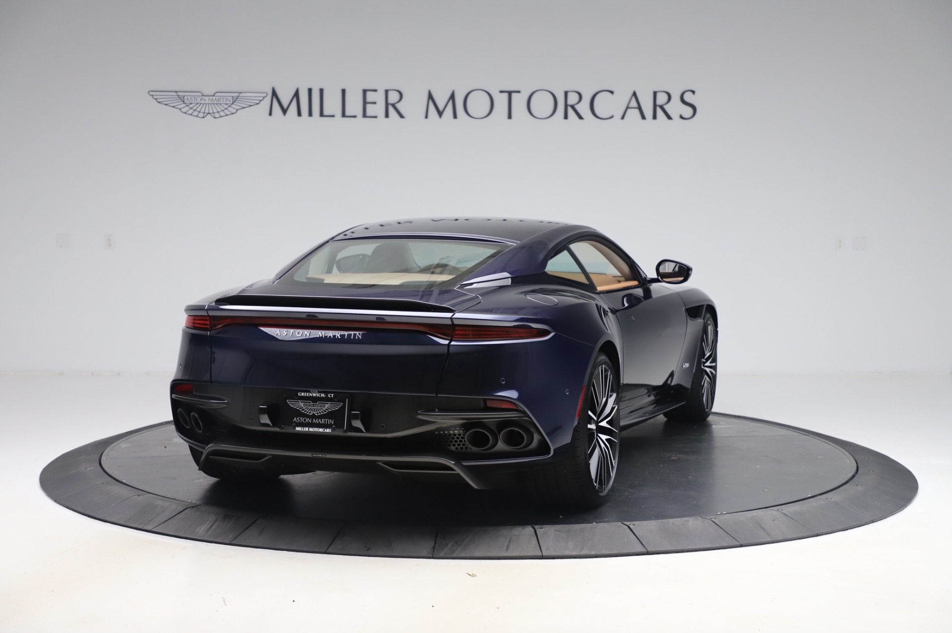 2020 Aston Martin DBS Superleggera Coupe, 8/20