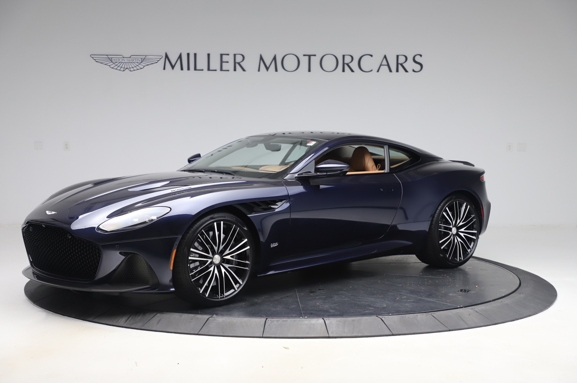 2020 Aston Martin DBS Superleggera Coupe, 20/20