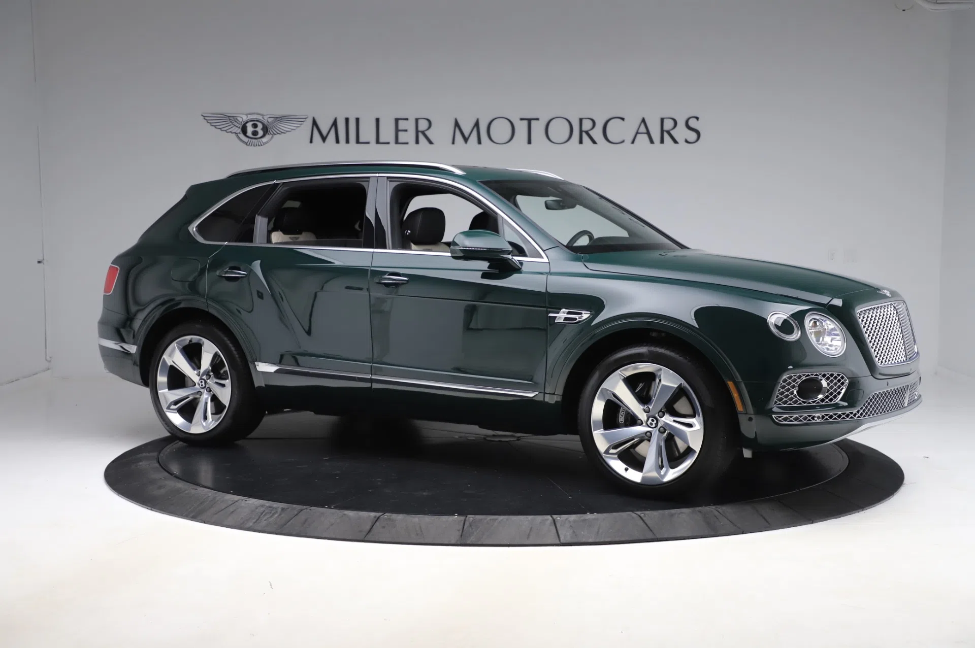 2020 Bentley Bentayga V8 for sale, exterior, PORTLAND
