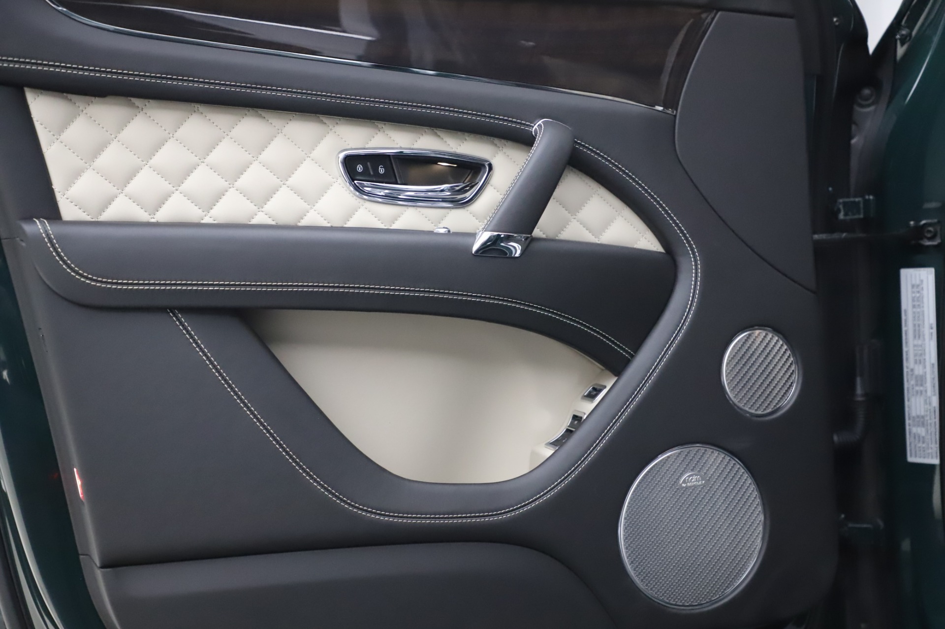 2020 BENTLEY BENTAYGA V8, 12/20