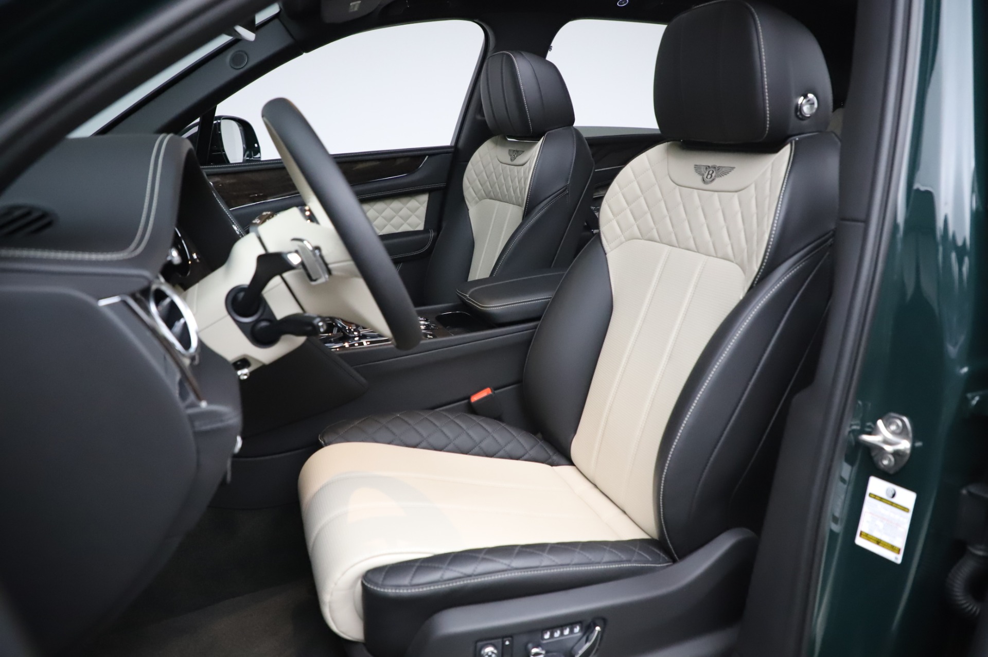 2020 BENTLEY BENTAYGA V8, 15/20