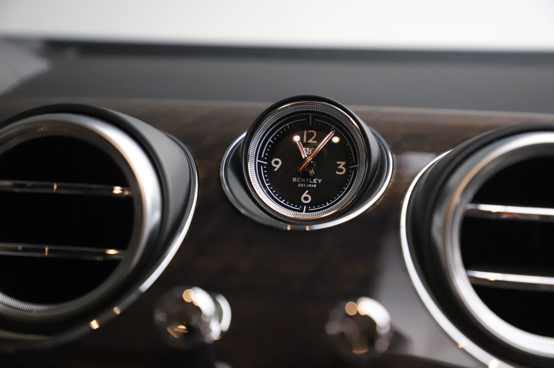 2020 BENTLEY BENTAYGA V8, 17/20