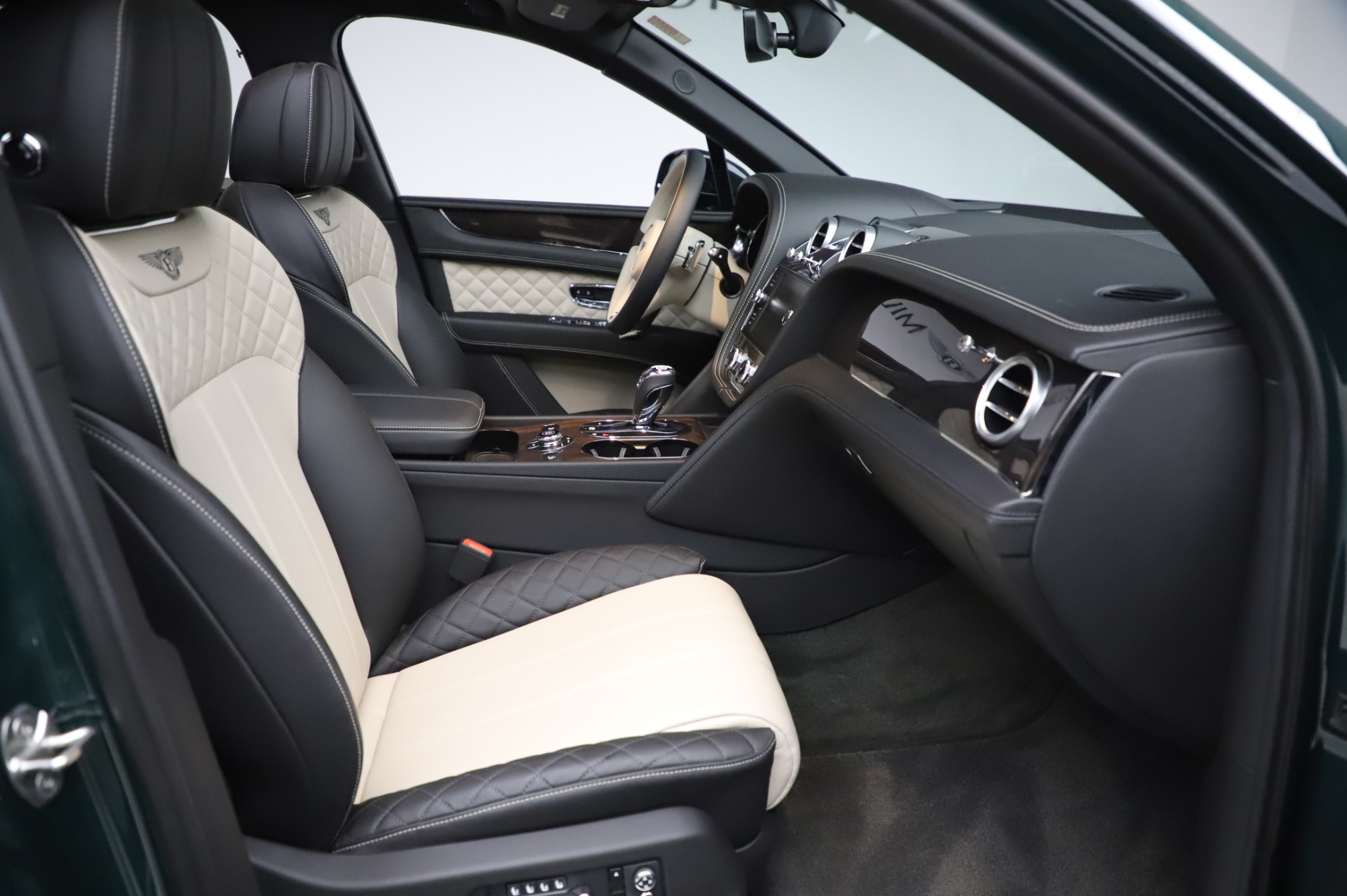 2020 BENTLEY BENTAYGA V8, 19/20