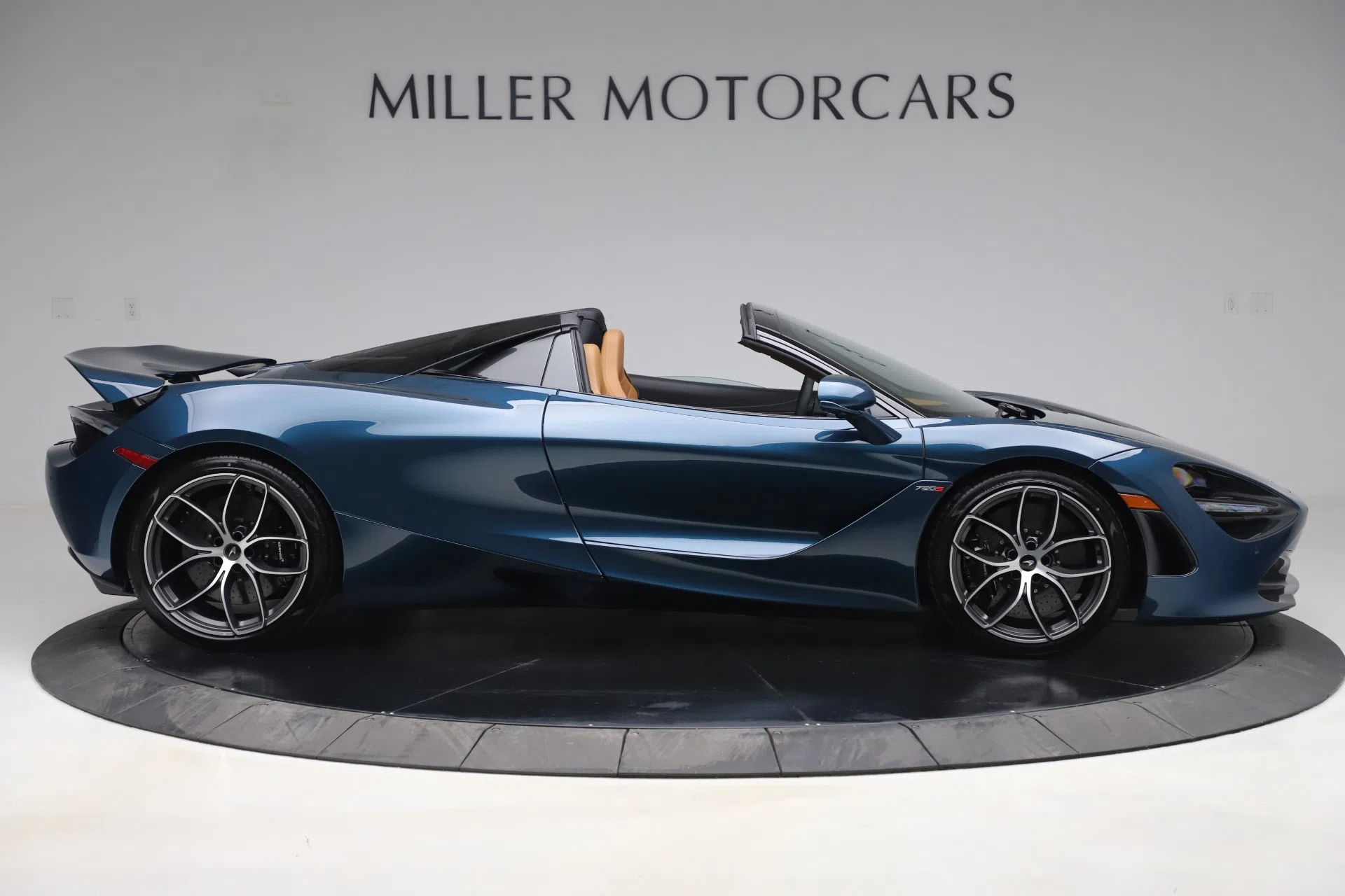 2020 McLaren 720S Spider, side profile, MSO PACIFIC