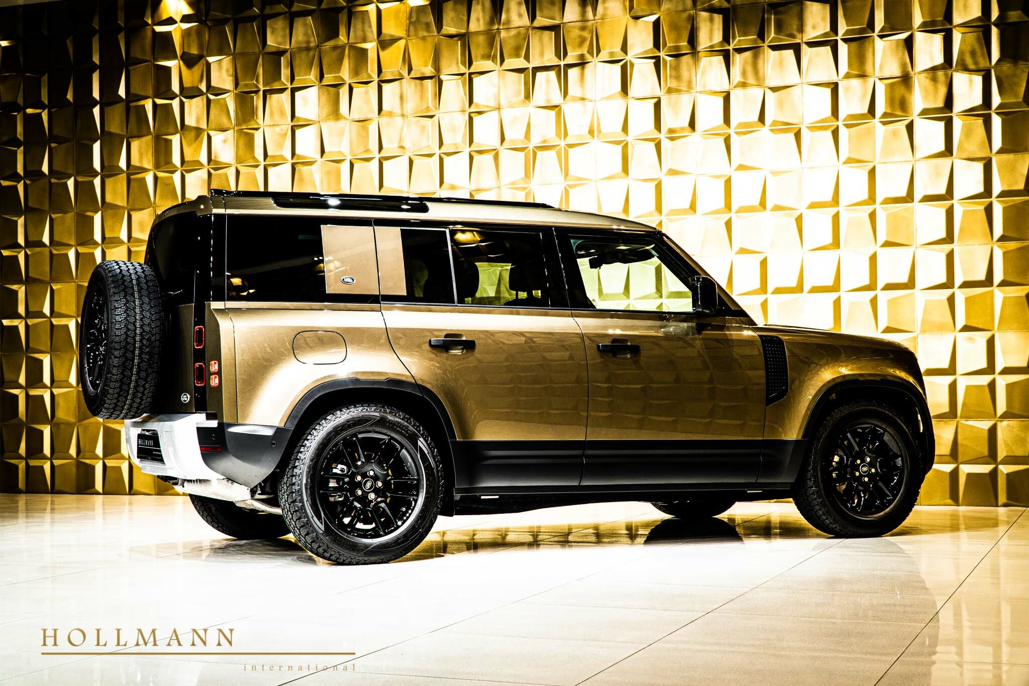 2020 Land Rover Defender 110 P400 S, 3/17