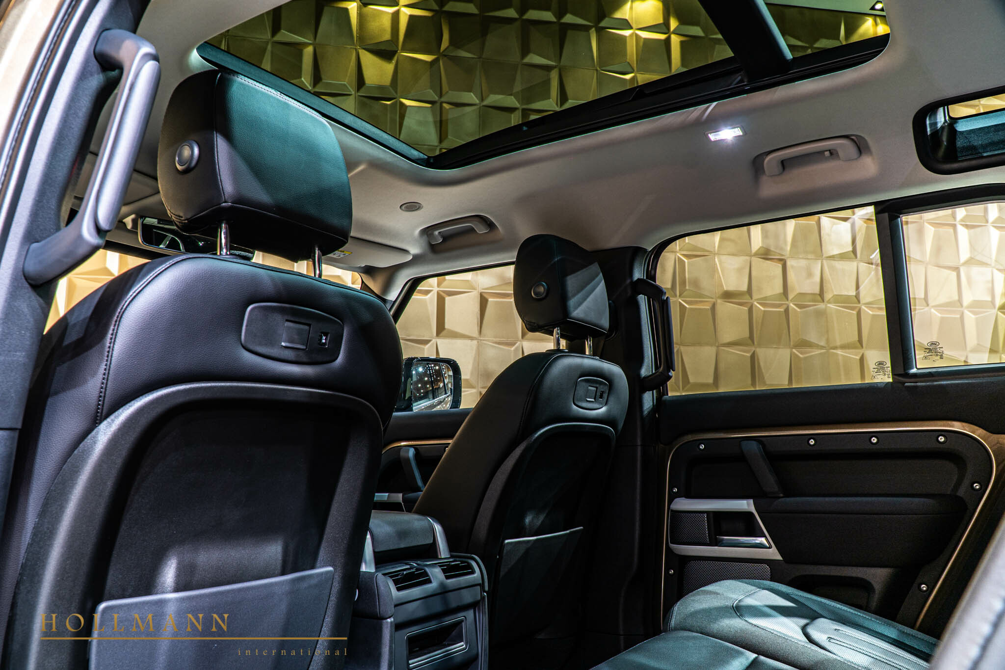 2020 Land Rover Defender 110 P400 S, 9/17