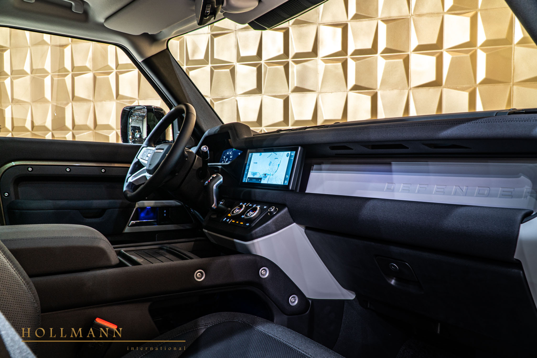 2020 Land Rover Defender 110 P400 S, 10/17