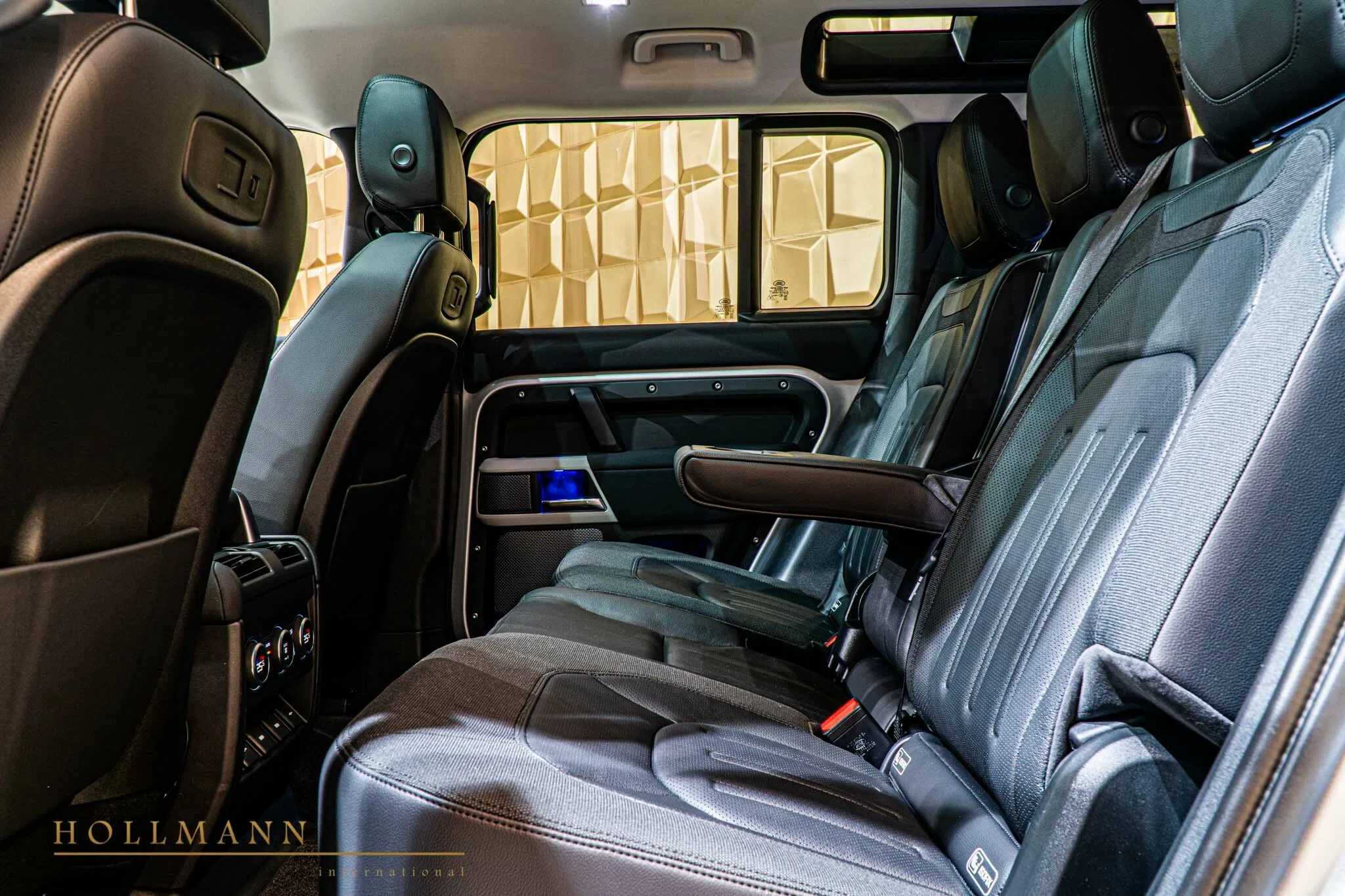 2020 Land Rover Defender S D240 interior, seats, Ebony