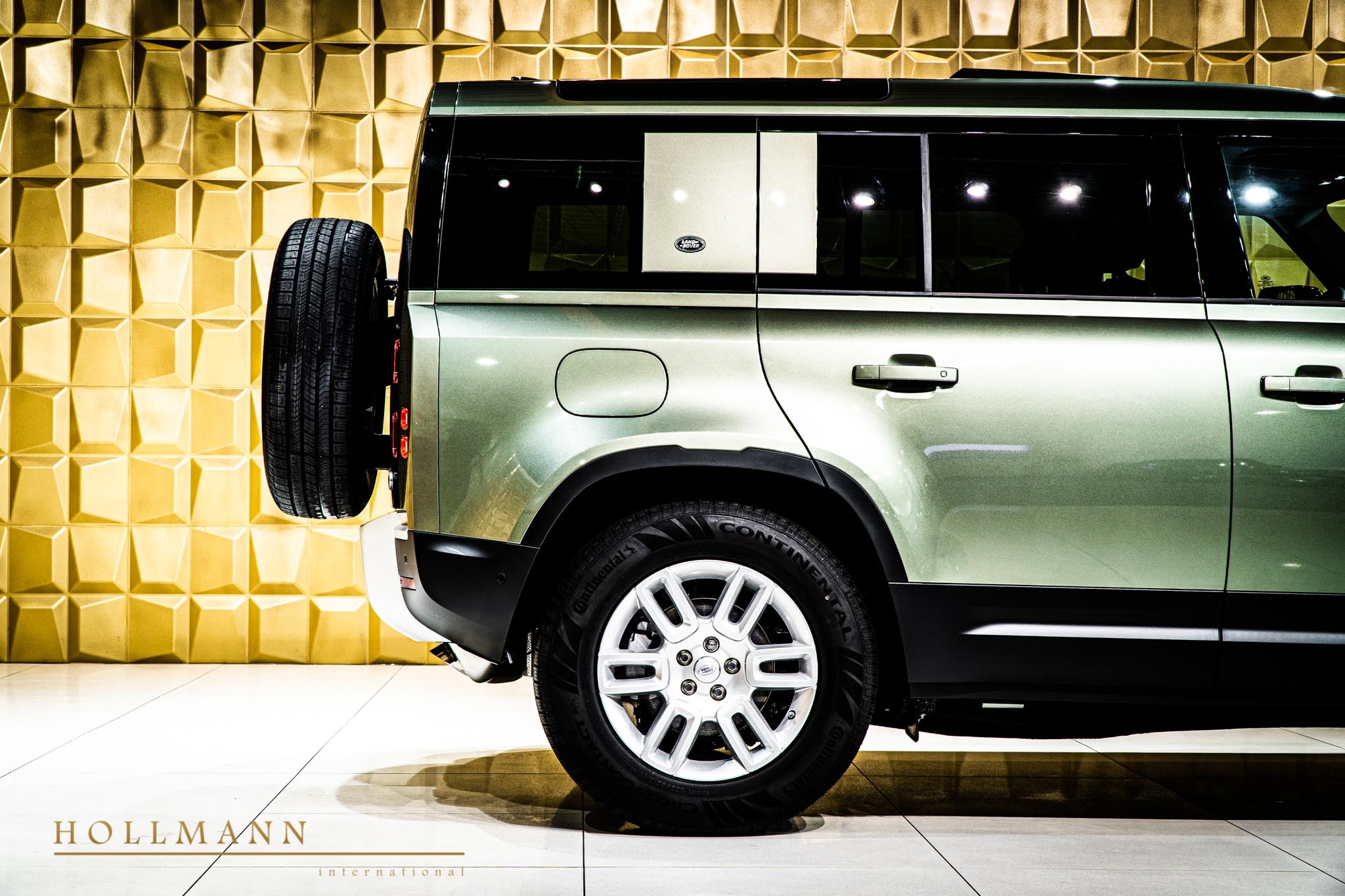 2020 Land Rover Defender S D240, 48/52