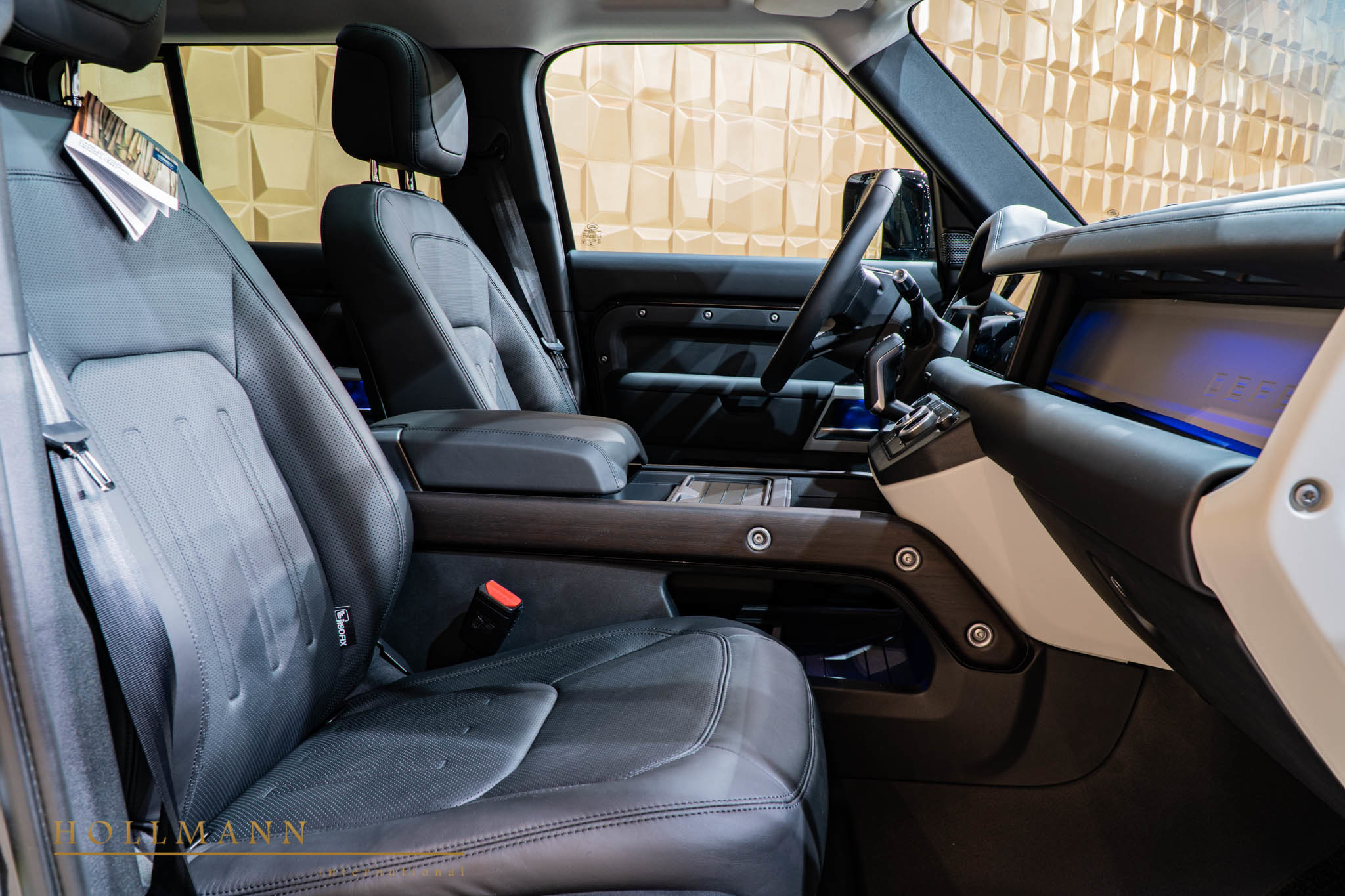 2020 Land Rover Defender P400 HSE, 10/16