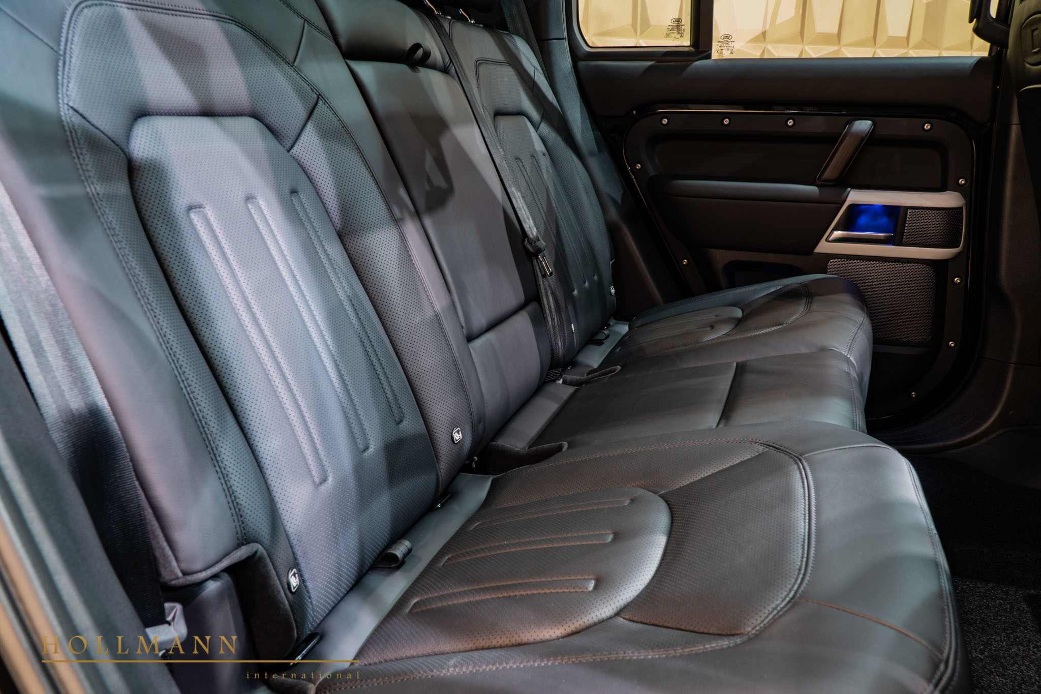 2020 Land Rover Defender P400 HSE, 11/16