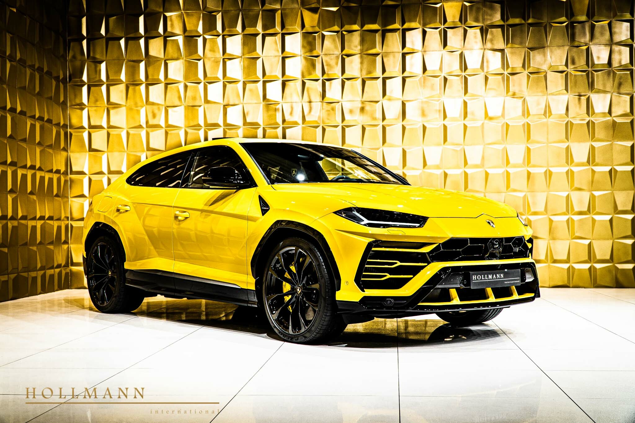 2020 Lamborghini Urus, 10/19