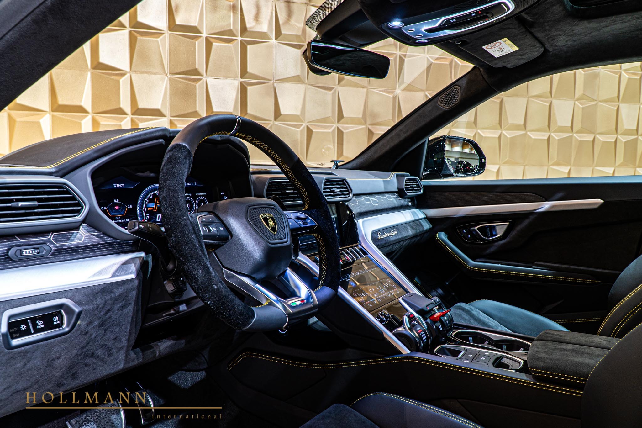 2020 Lamborghini Urus, 13/19