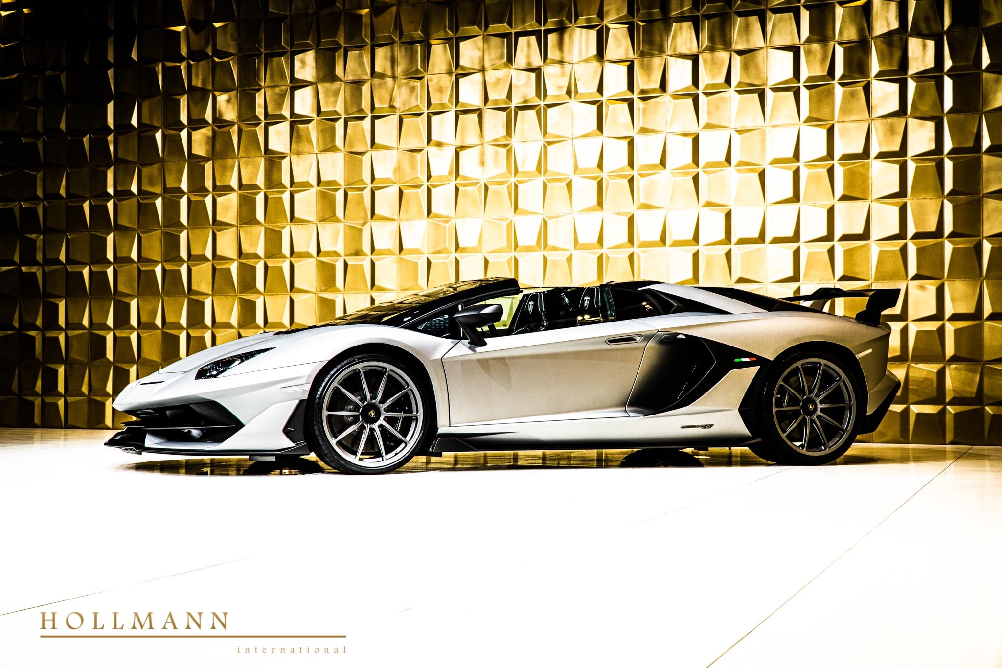 2020 Lamborghini Aventador SVJ Roadster, 5/20
