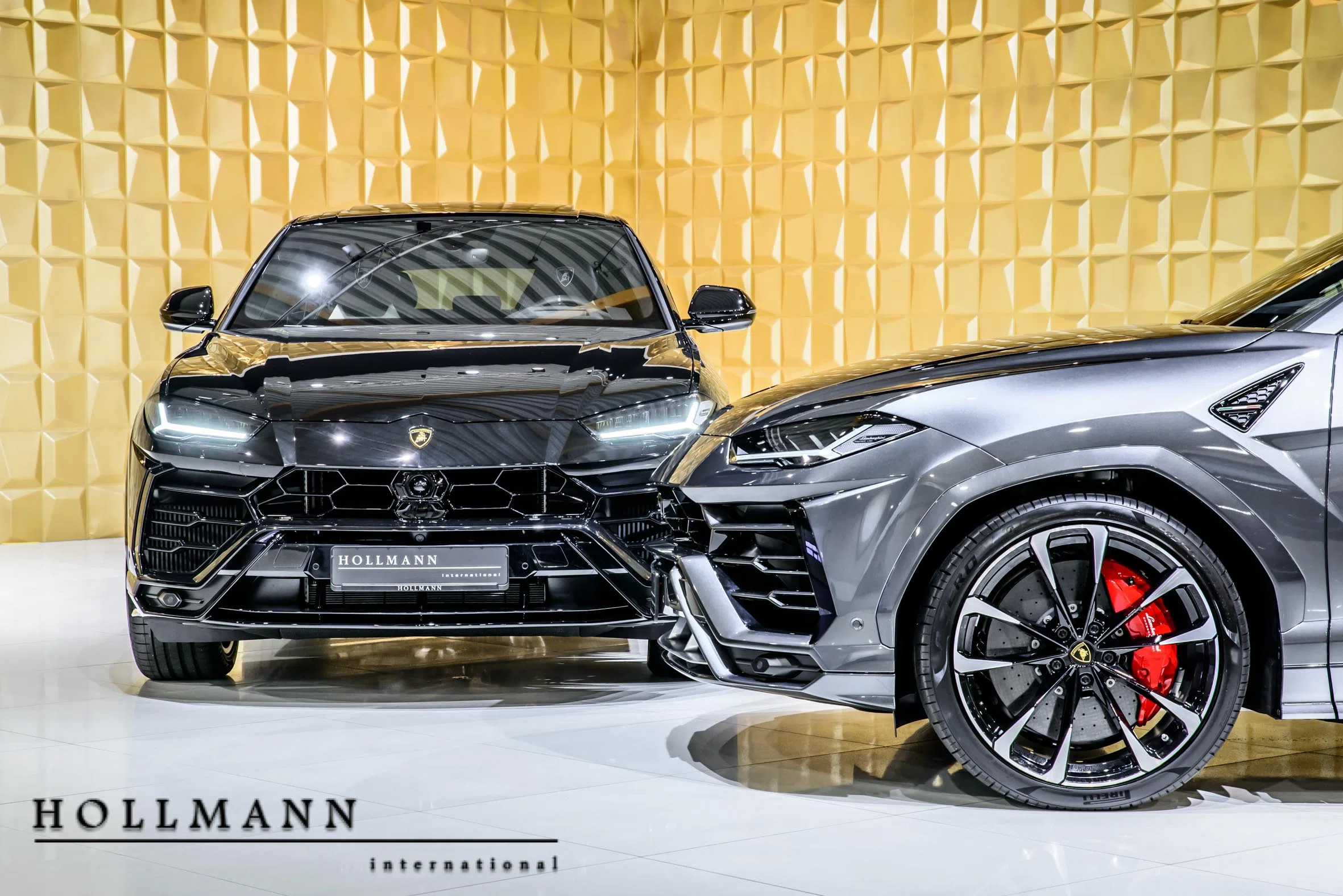 2018 LAMBORGHINI Urus for sale, exterior, Grigio Lynx